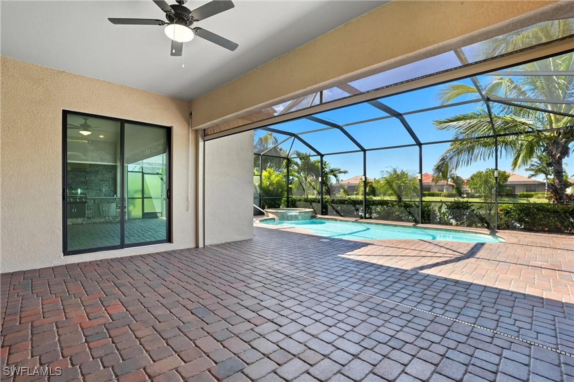 Property Slideshow image 40 of 50 | 28076 foxrock ct, Bonita Springs, FL, 34135