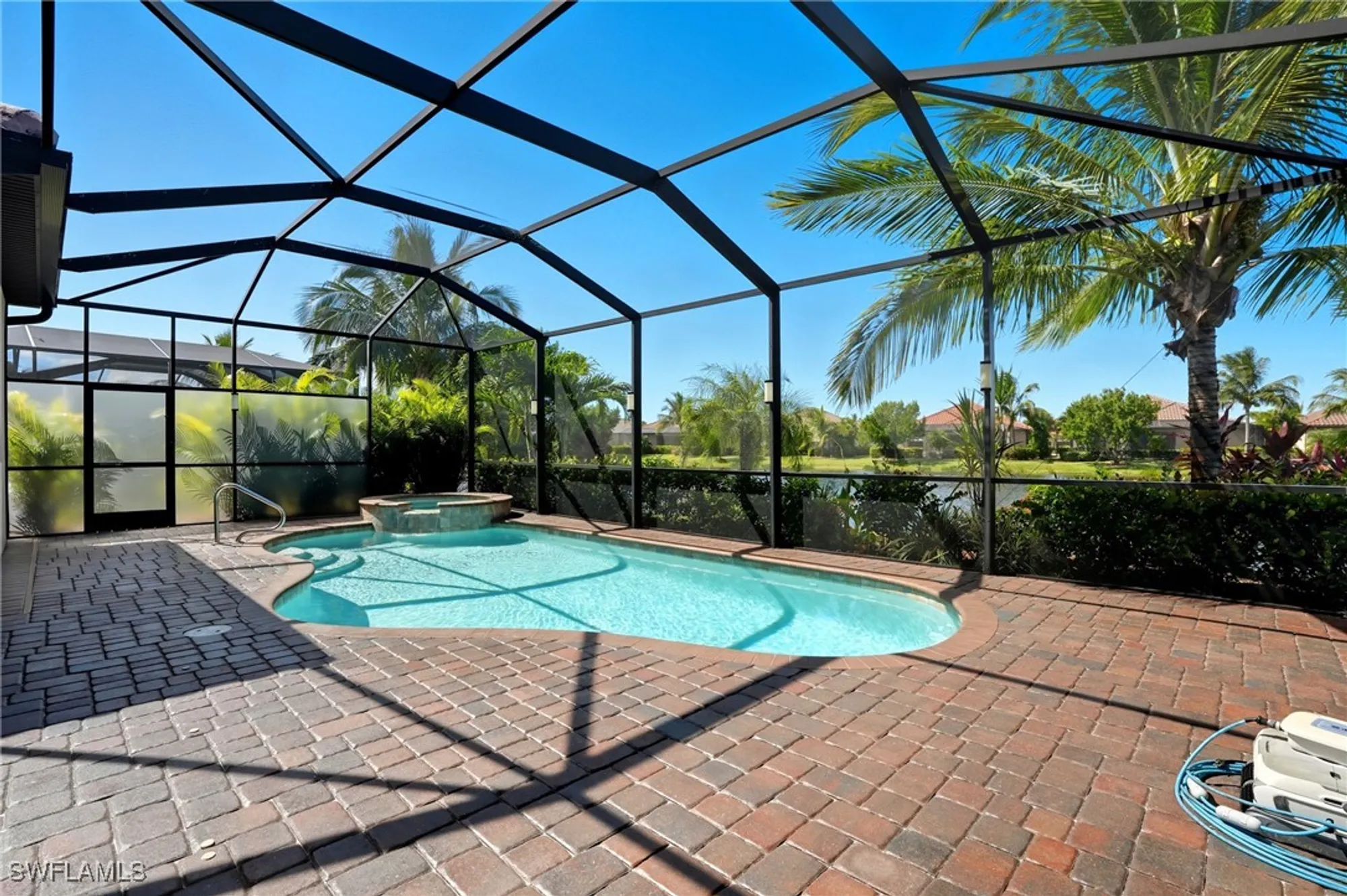 Property Slideshow image 42 of 50 | 28076 foxrock ct, Bonita Springs, FL, 34135