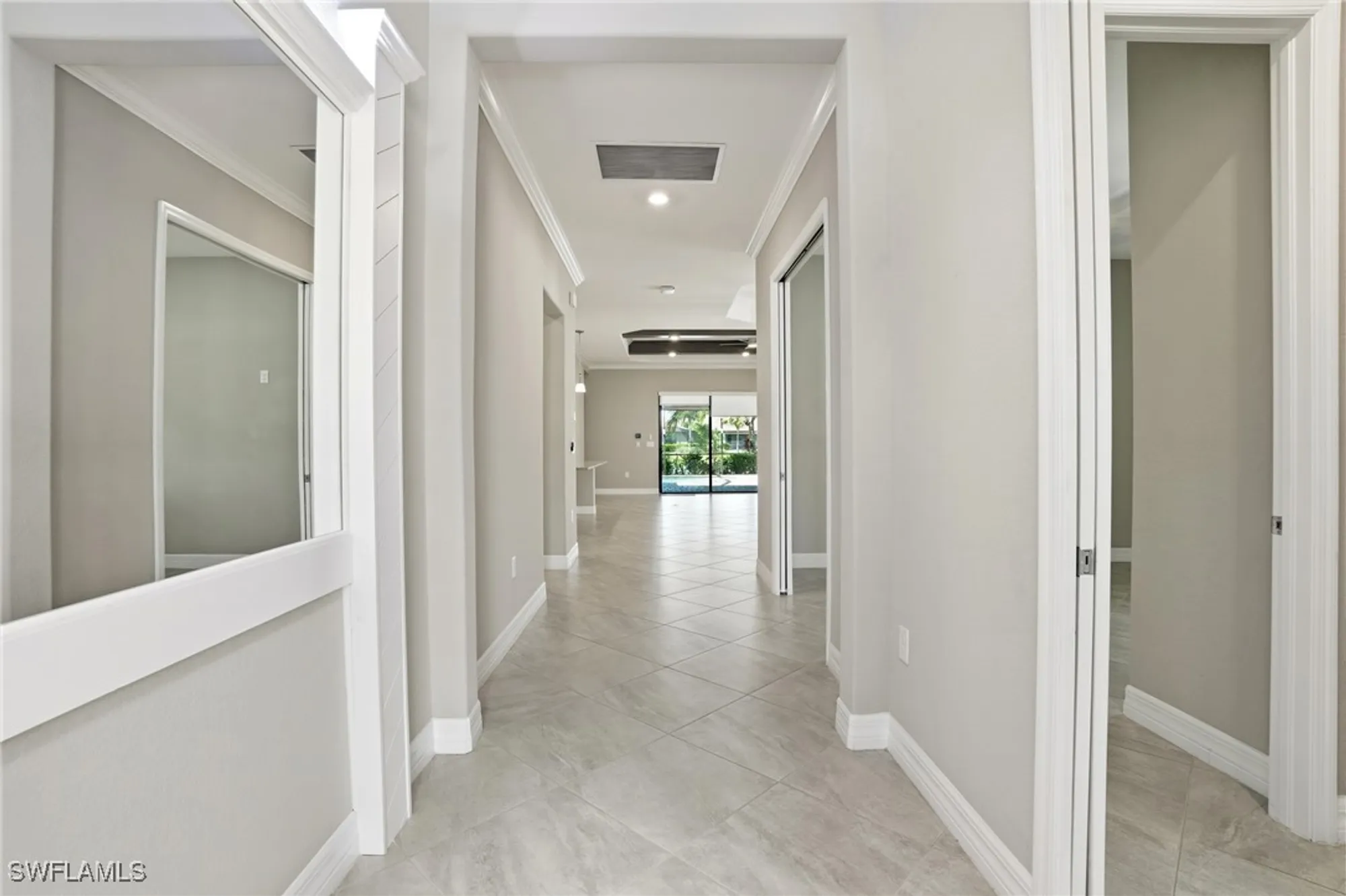 Property Slideshow image 8 of 50 | 28076 foxrock ct, Bonita Springs, FL, 34135