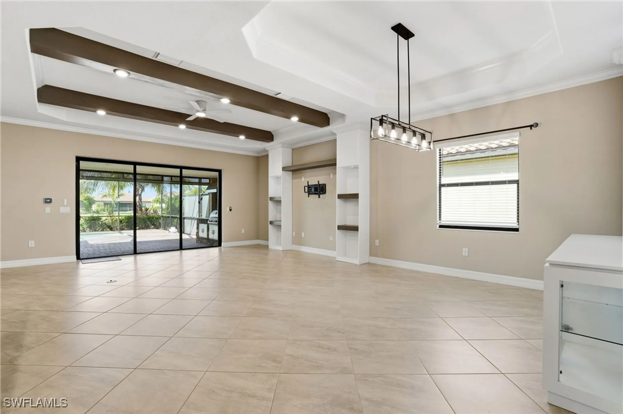 Property Slideshow image 9 of 50 | 28076 foxrock ct, Bonita Springs, FL, 34135