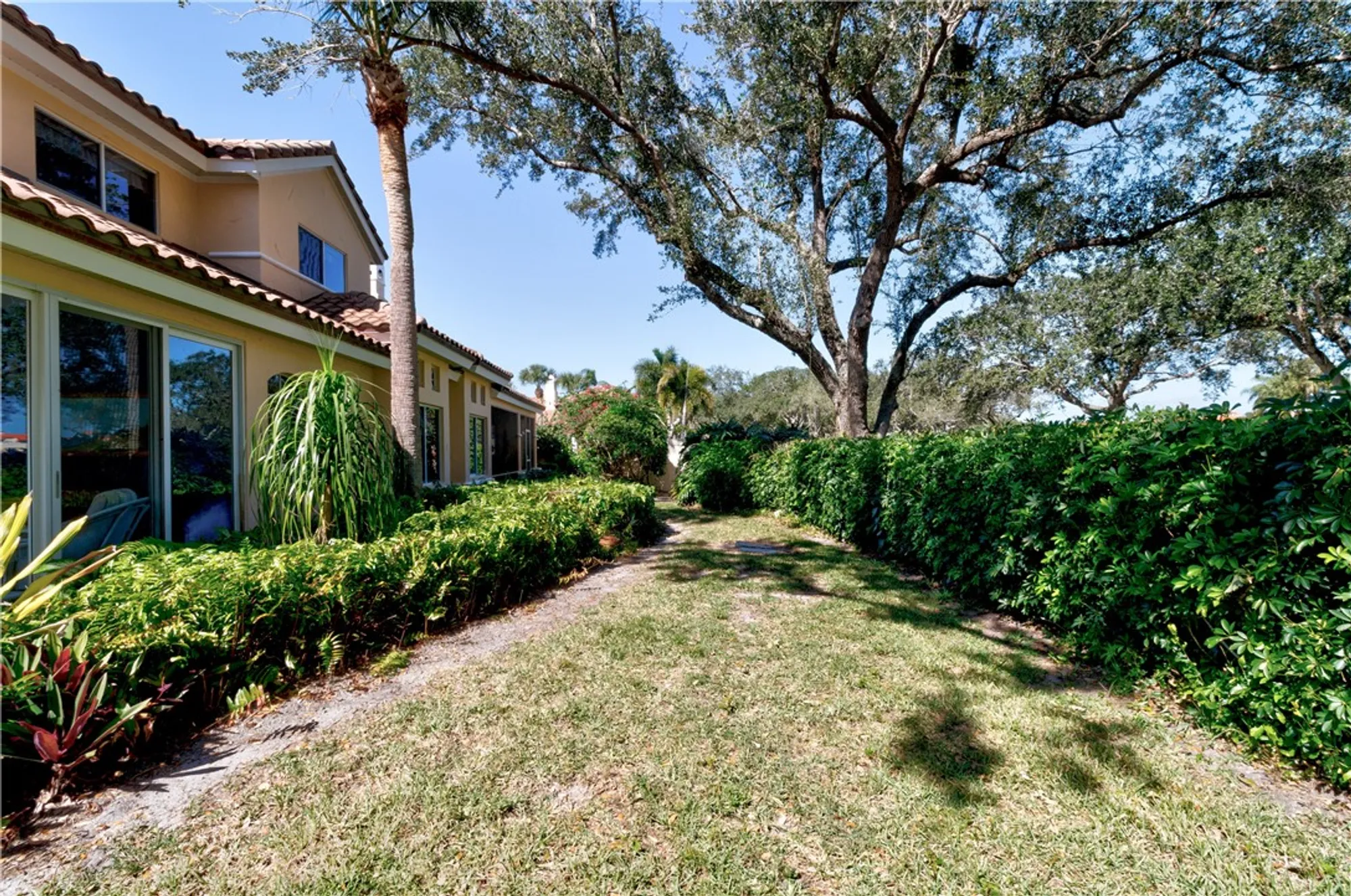 Property Slideshow image 31 of 35 | 4842 s newport island dr # 1-b, Vero Beach, FL, 32967