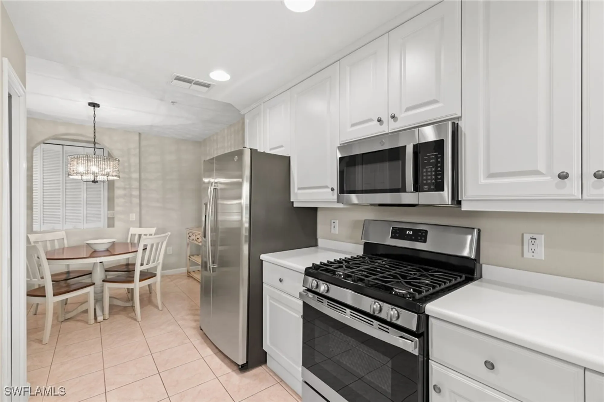 Property Slideshow image 19 of 50 | 3960 deer crossing ct 103, Naples, FL, 34114