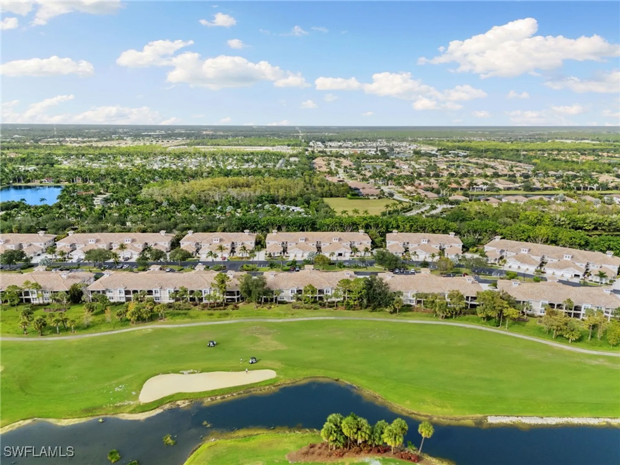 Property Slideshow image 38 of 50 | 3960 deer crossing ct 103, Naples, FL, 34114