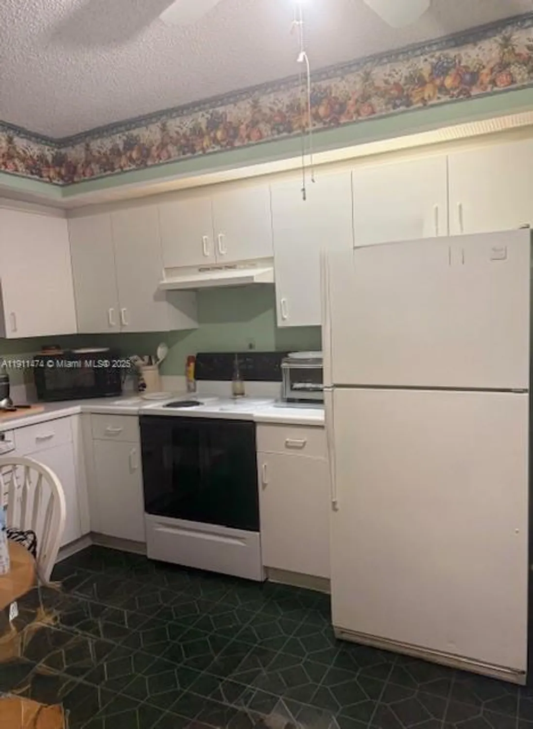 Property Slideshow image 14 of 20 | 601 sw 142nd ave 304q, Pembroke Pines, FL, 33027