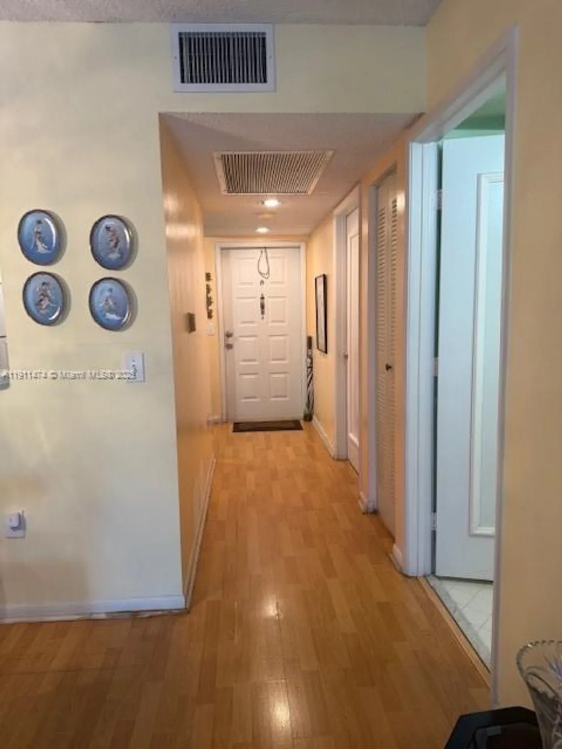 Property Slideshow image 12 of 20 | 601 sw 142nd ave 304q, Pembroke Pines, FL, 33027