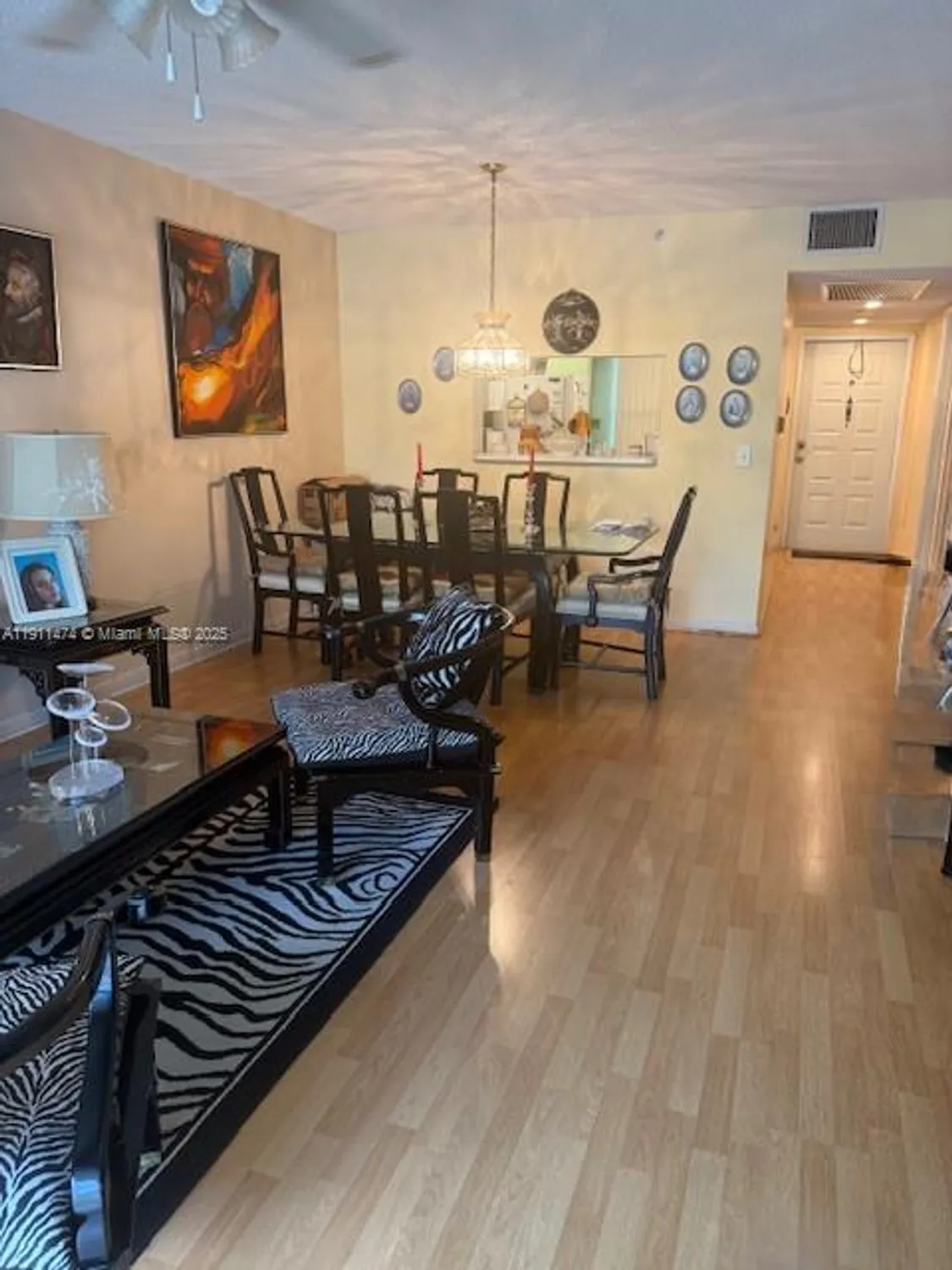 Property Slideshow image 8 of 20 | 601 sw 142nd ave 304q, Pembroke Pines, FL, 33027