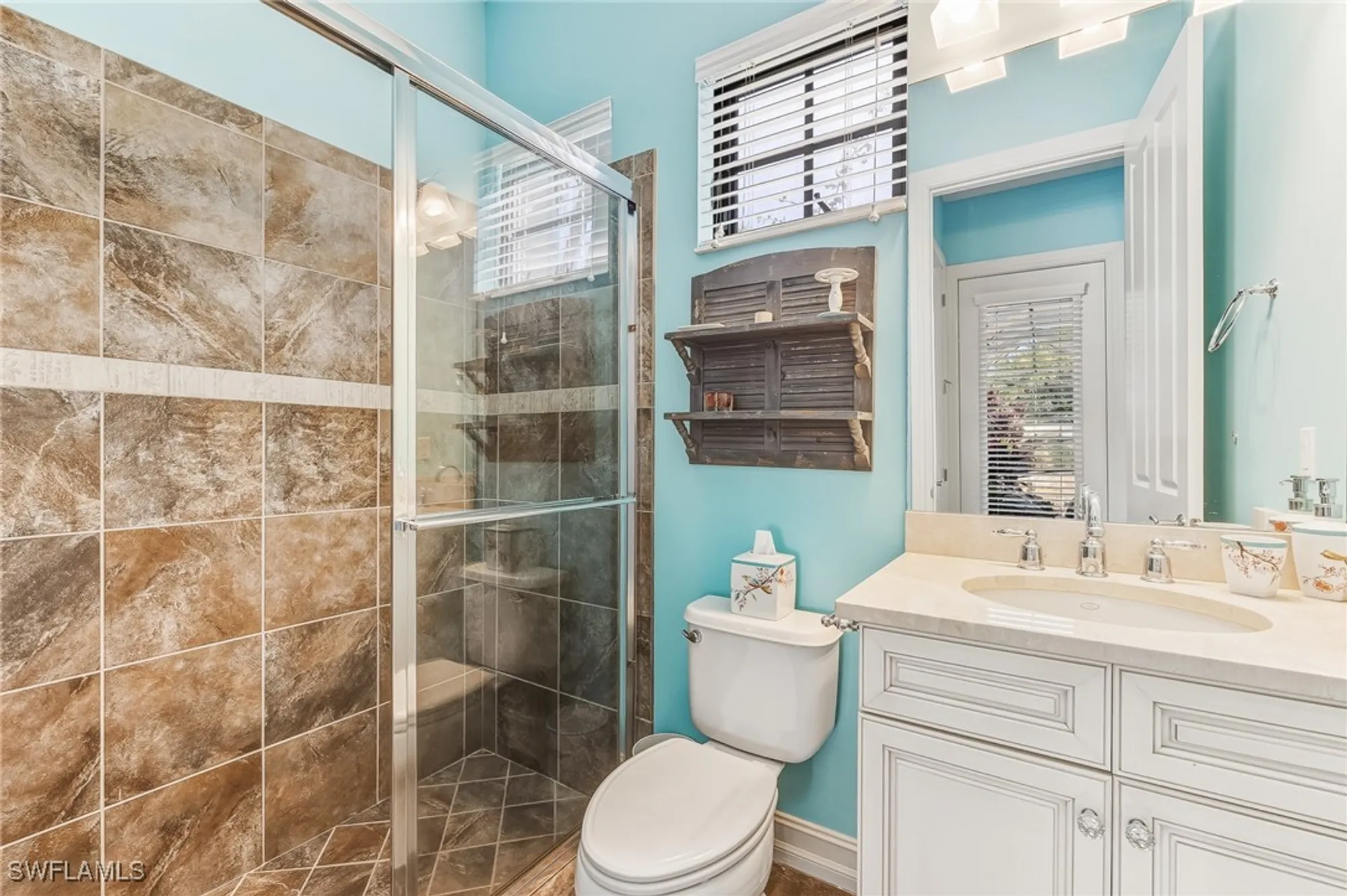 Property Slideshow image 16 of 39 | 7749 classics dr, Naples, FL, 34113