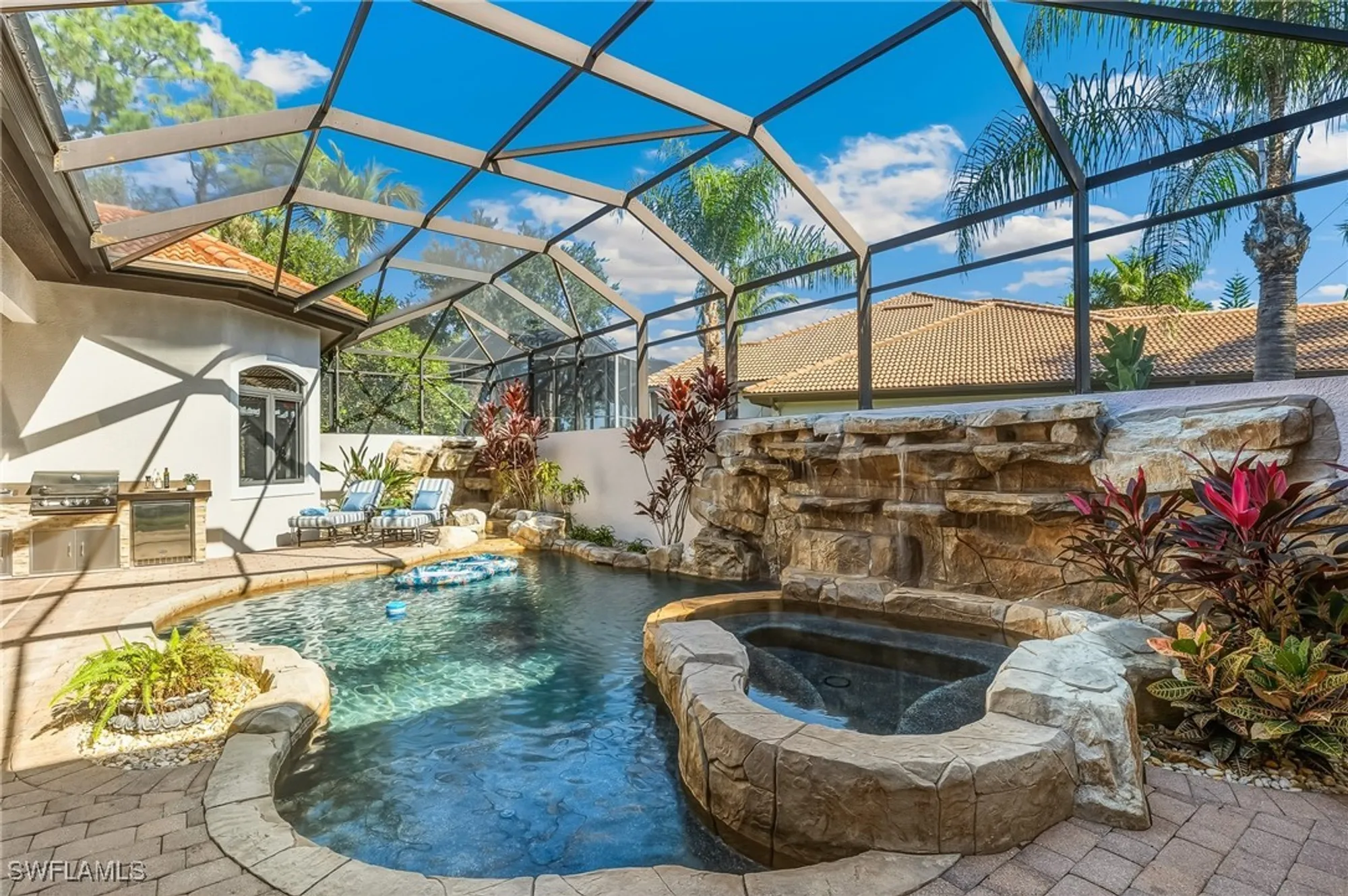 Property Slideshow image 21 of 39 | 7749 classics dr, Naples, FL, 34113