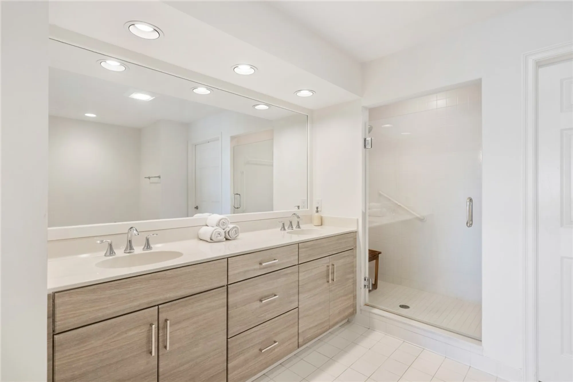 Property Slideshow image 27 of 36 | 5380 e harbor village dr apt 103, Vero Beach, FL, 32967