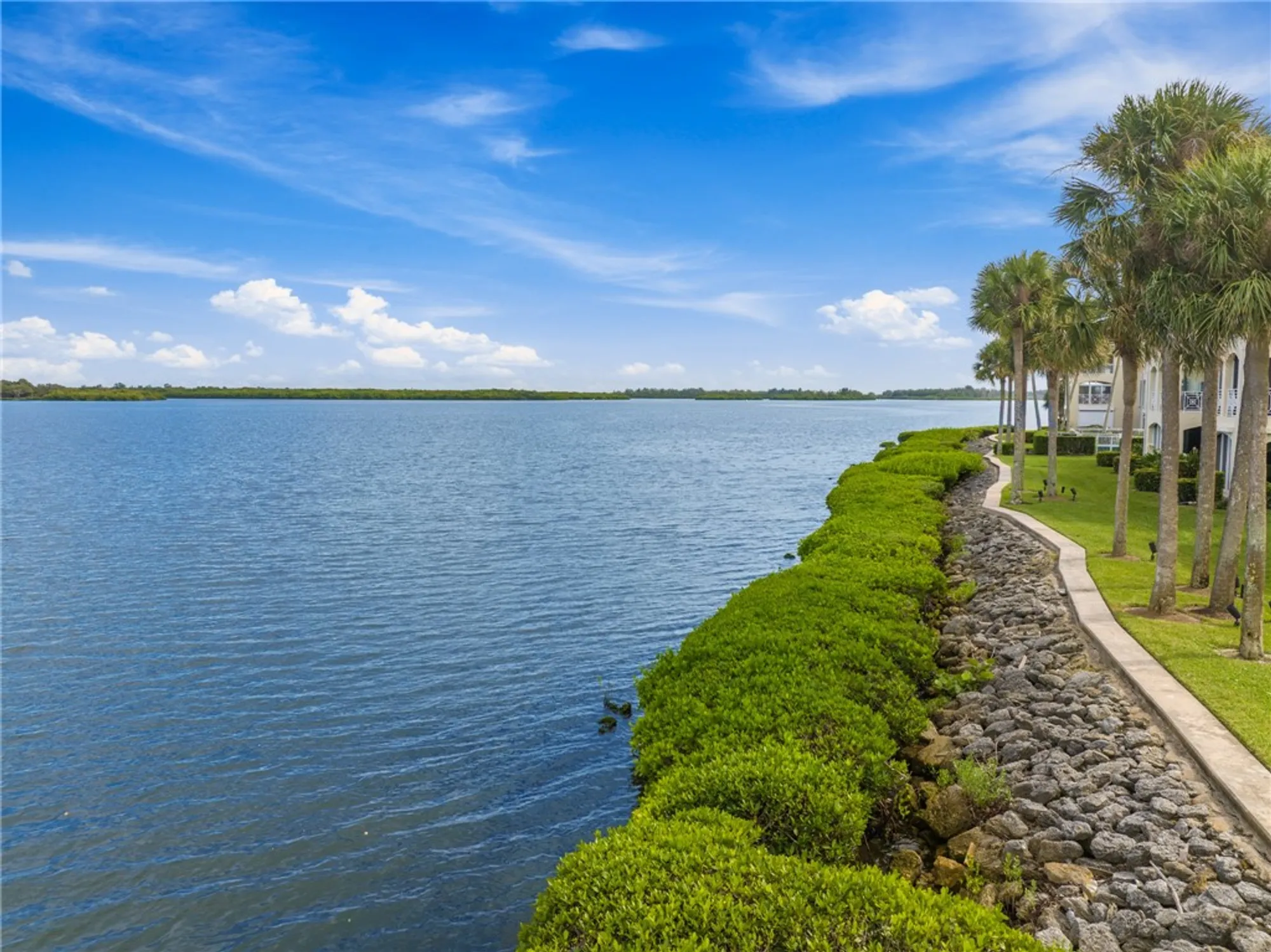 Property Slideshow image 4 of 36 | 5380 e harbor village dr apt 103, Vero Beach, FL, 32967
