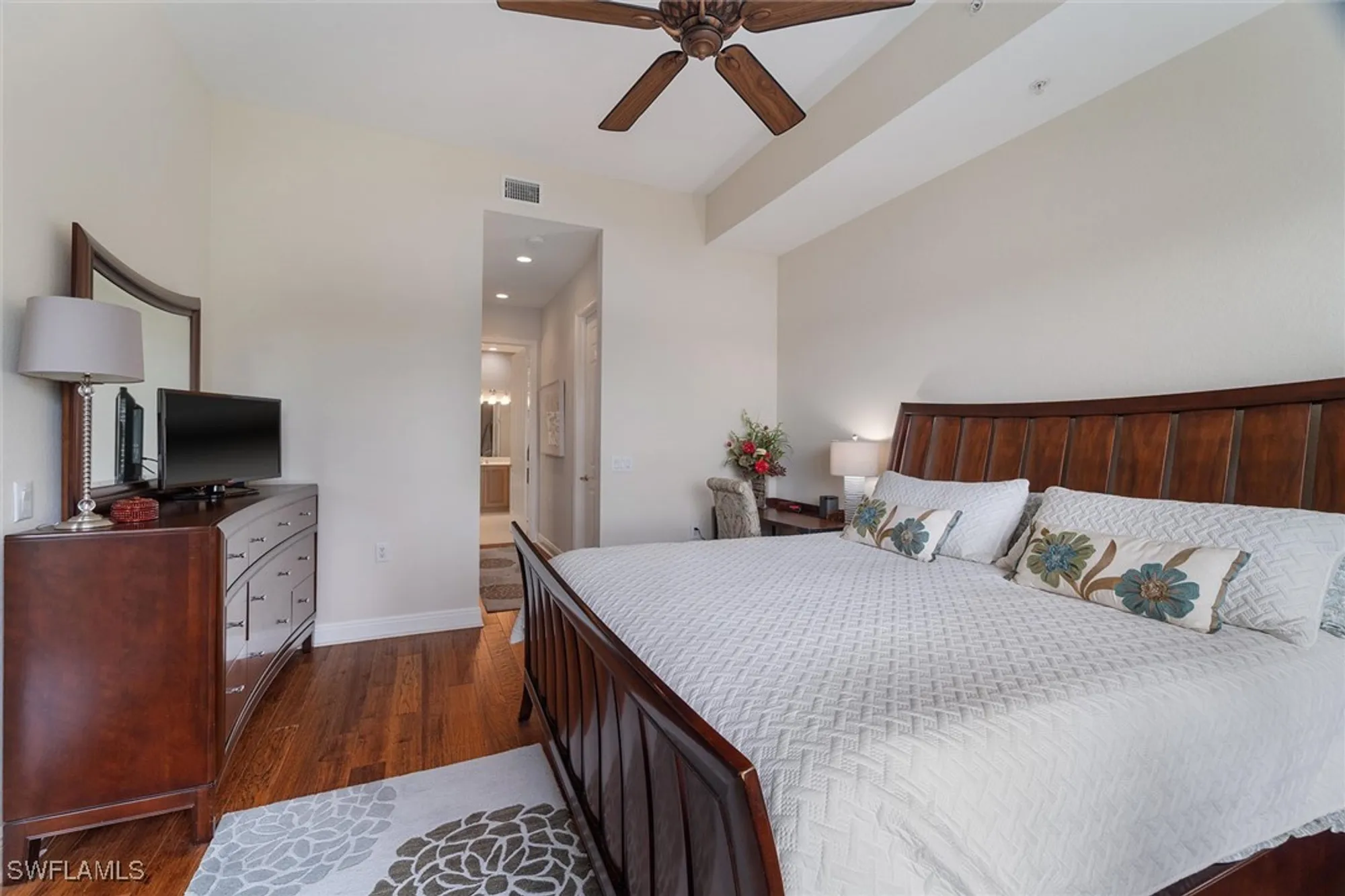 Property Slideshow image 28 of 47 | 9243 tesoro ln 102, Naples, FL, 34114