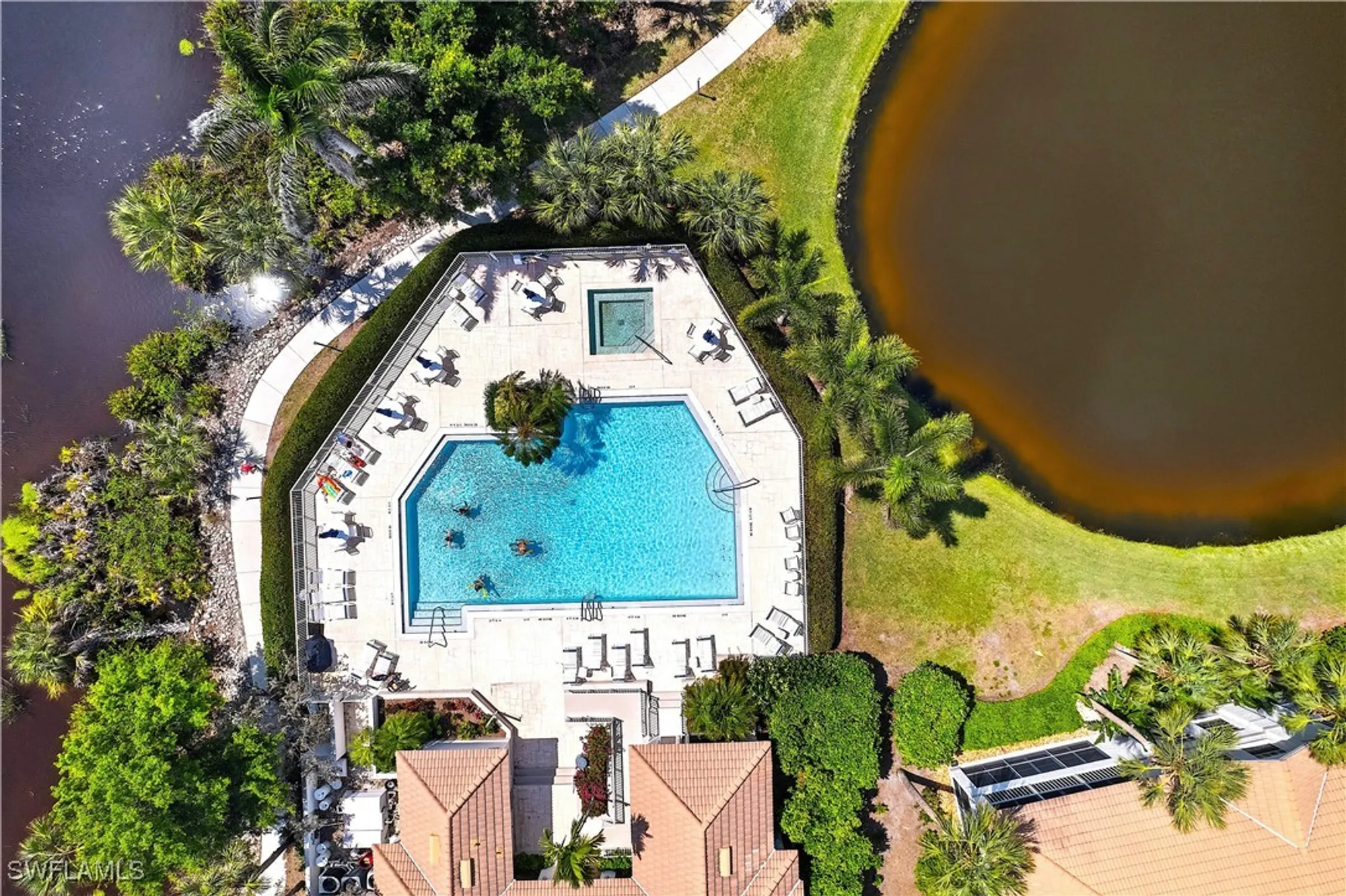 Property Slideshow image 32 of 42 | 4490 riverwatch dr 102, Bonita Springs, FL, 34134