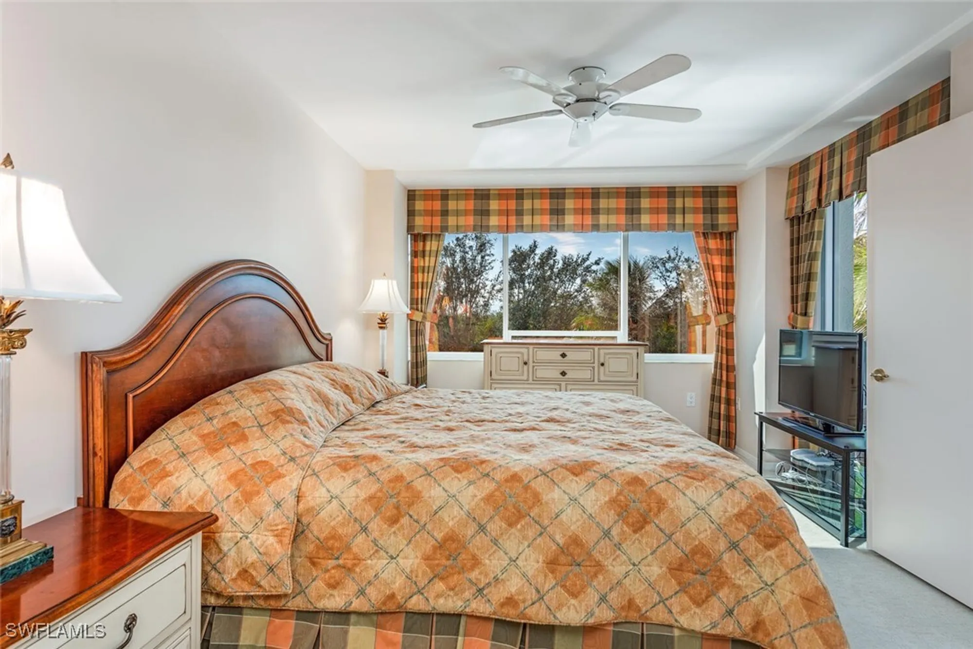 Property Slideshow image 7 of 28 | 6825 grenadier blvd 102, Naples, FL, 34108