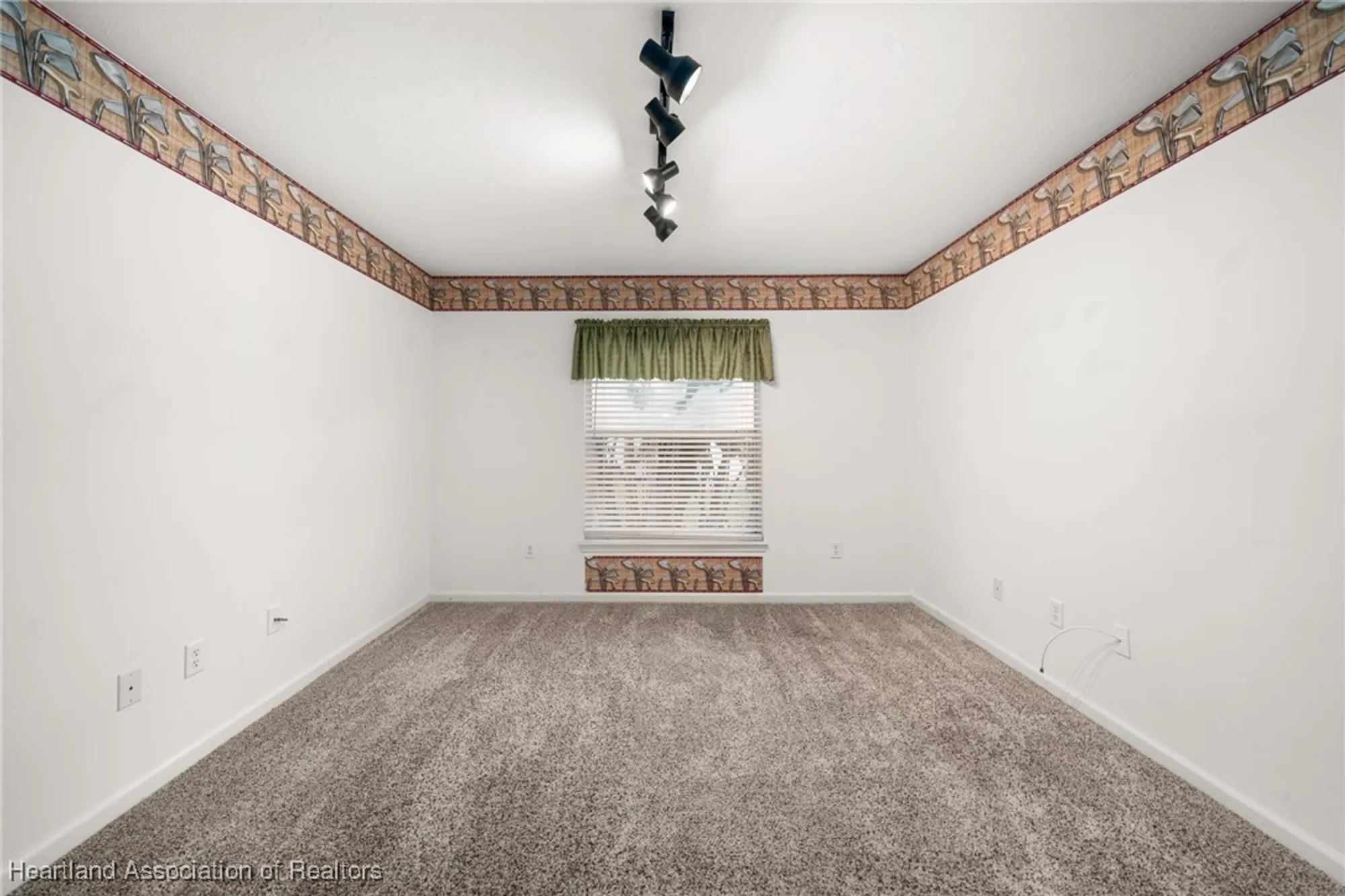 Property Slideshow image 31 of 47 | 4008 carter creek dr, Avon Park, FL, 33825