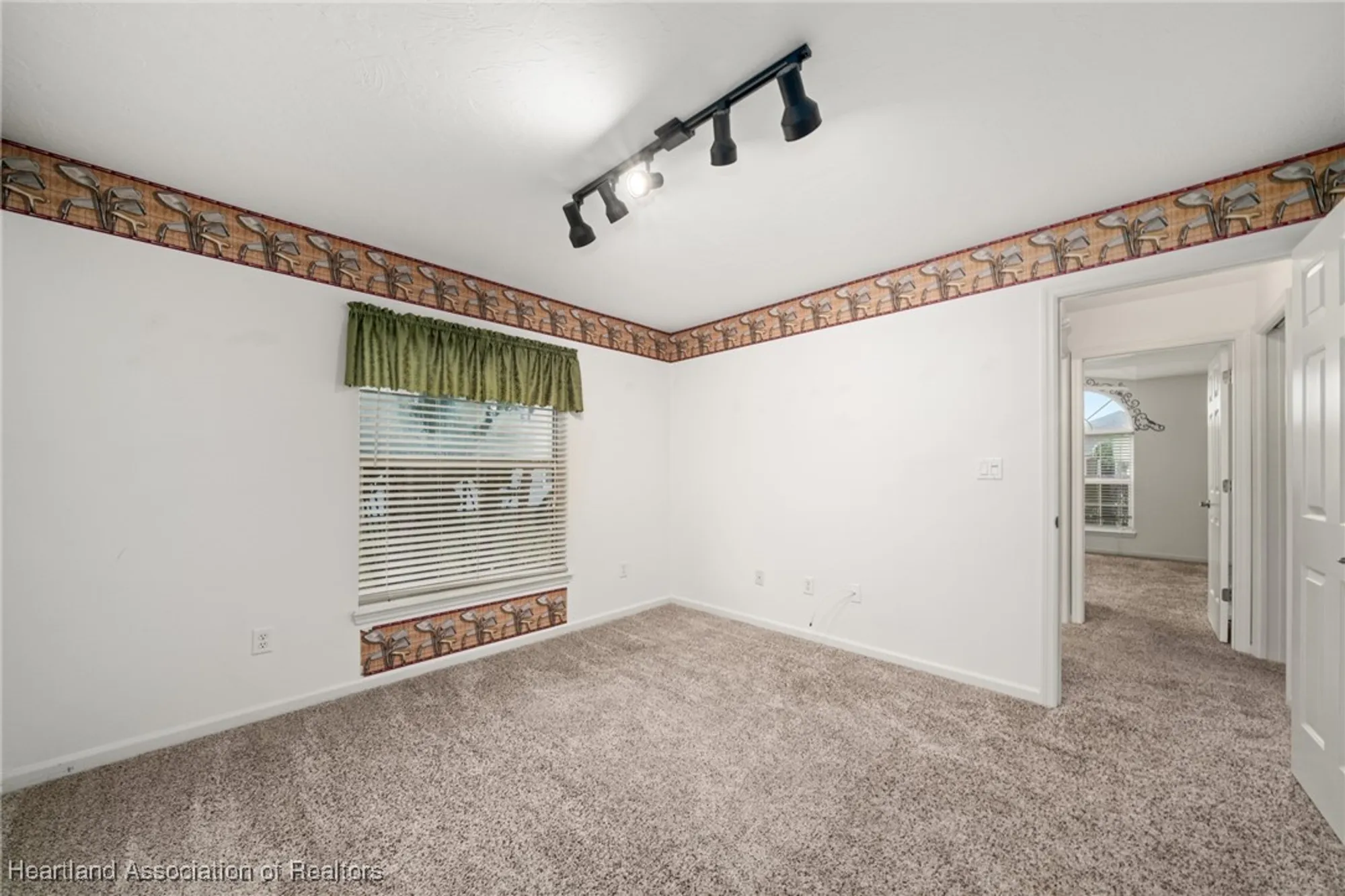 Property Slideshow image 32 of 47 | 4008 carter creek dr, Avon Park, FL, 33825