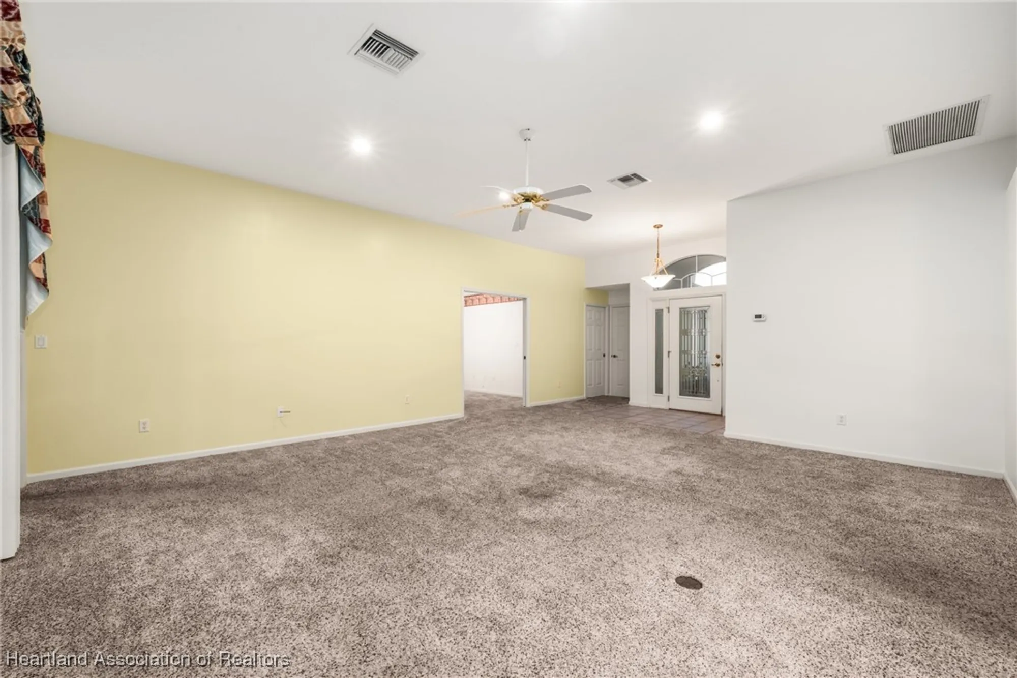 Property Slideshow image 7 of 47 | 4008 carter creek dr, Avon Park, FL, 33825