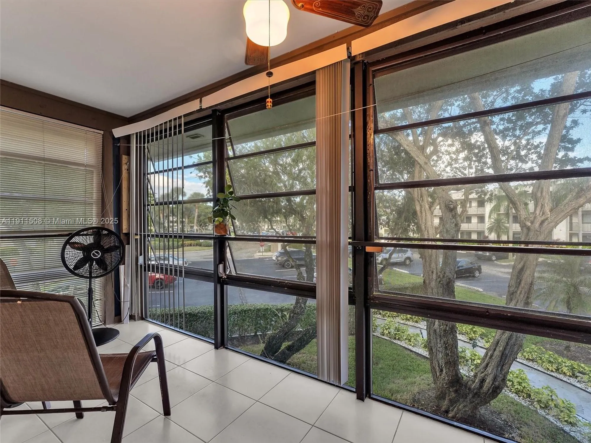 Property Slideshow image 17 of 28 | 10415 e clairmont cir # 212, Tamarac, FL, 33321