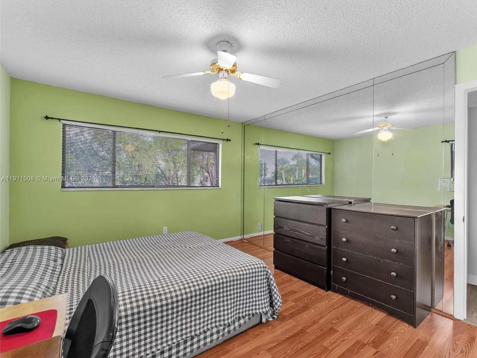Property Slideshow image 12 of 28 | 10415 e clairmont cir # 212, Tamarac, FL, 33321