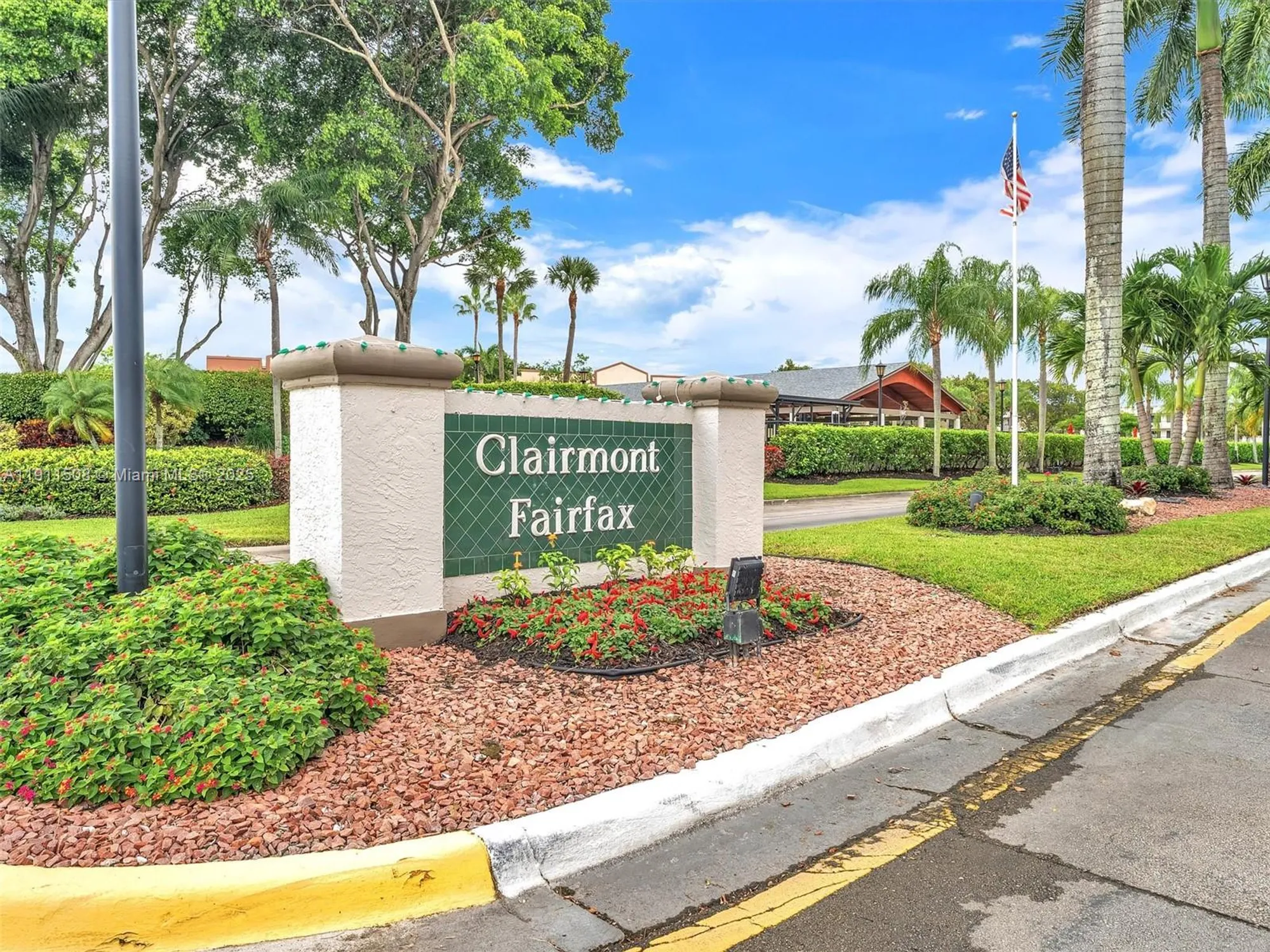 Property Slideshow image 25 of 28 | 10415 e clairmont cir # 212, Tamarac, FL, 33321