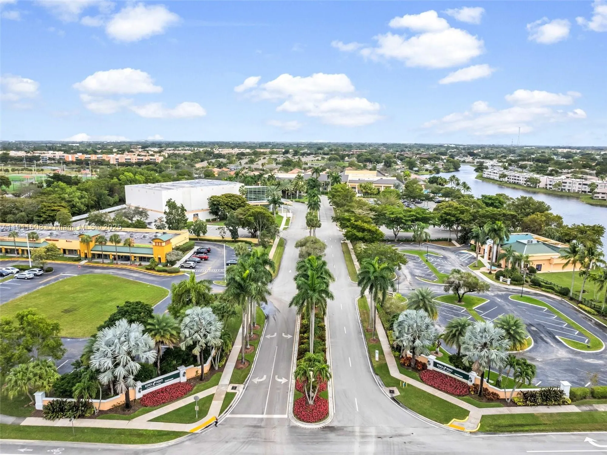 Property Slideshow image 28 of 28 | 10415 e clairmont cir # 212, Tamarac, FL, 33321