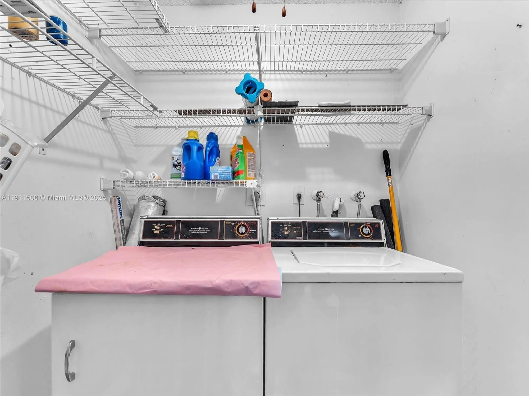 Property Slideshow image 20 of 28 | 10415 e clairmont cir # 212, Tamarac, FL, 33321