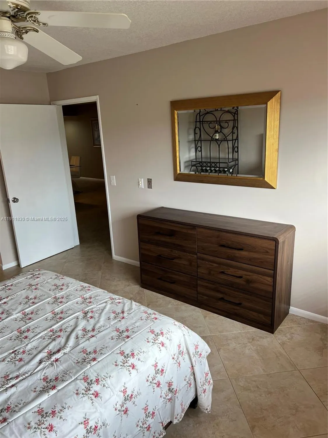 Property Slideshow image 12 of 29 | 12550 sw 15th st 307e, Pembroke Pines, FL, 33027