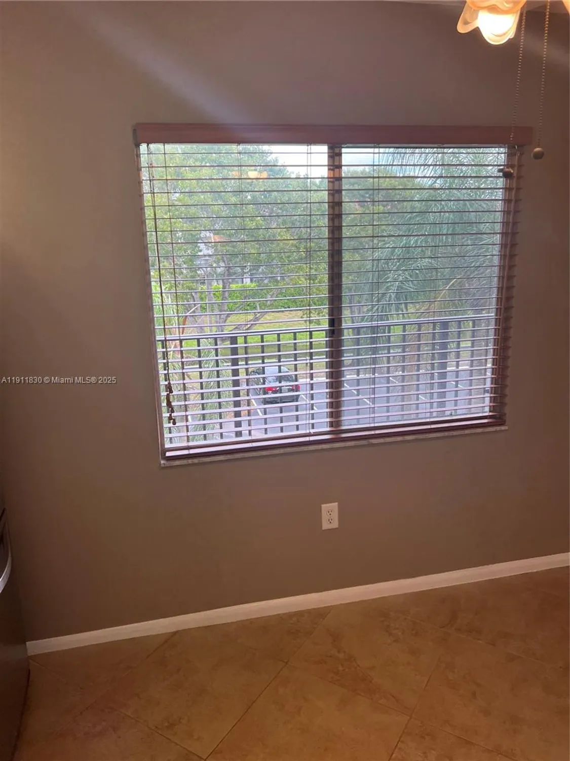 Property Slideshow image 28 of 29 | 12550 sw 15th st 307e, Pembroke Pines, FL, 33027