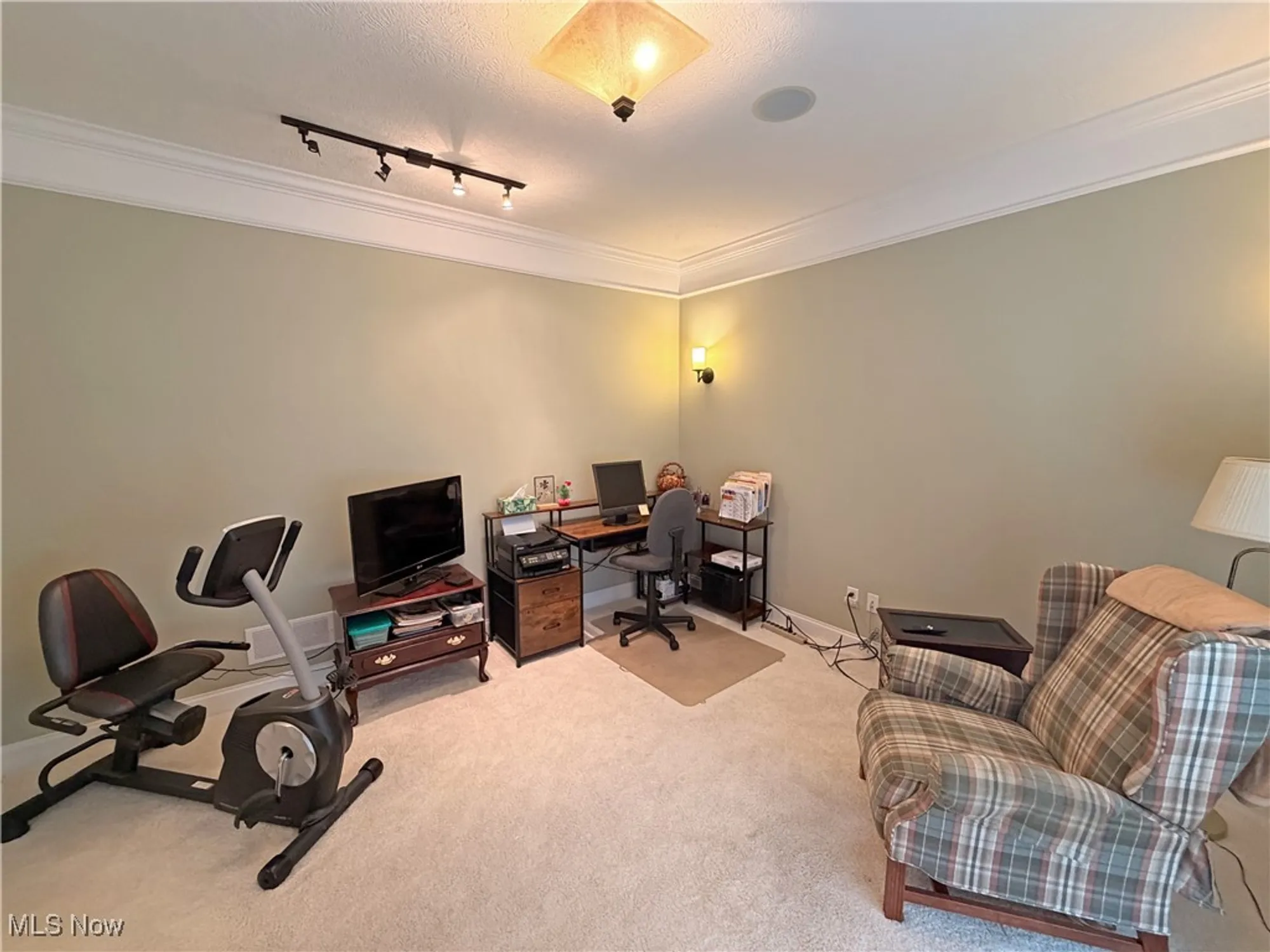 Property Slideshow image 11 of 23 | 8607 alexis dr, Macedonia, OH, 44056