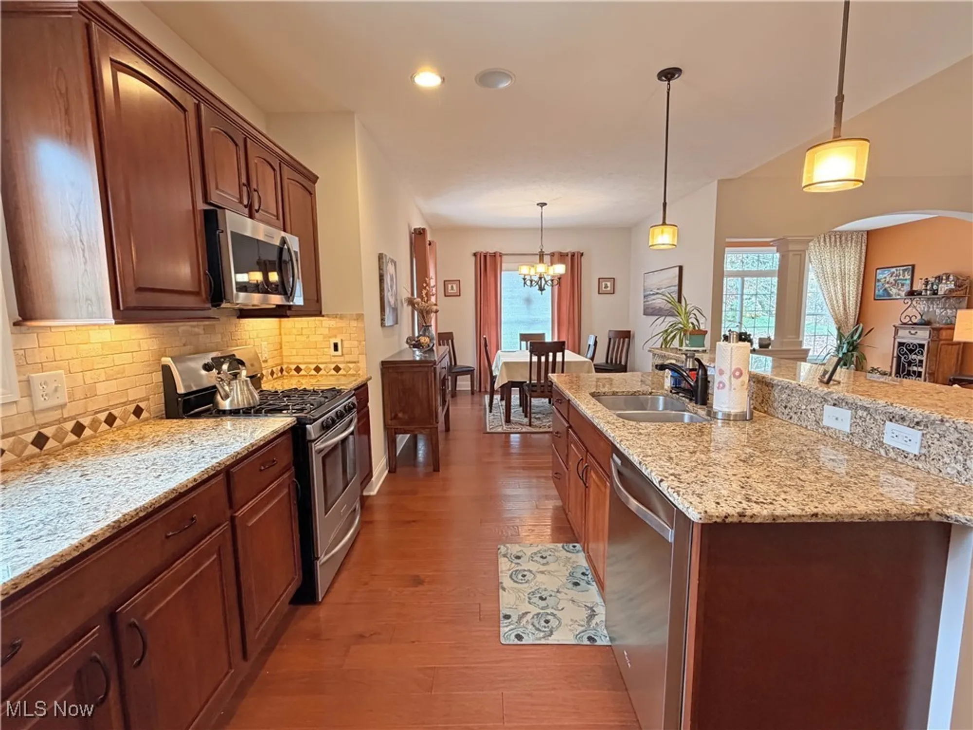 Property Slideshow image 5 of 23 | 8607 alexis dr, Macedonia, OH, 44056