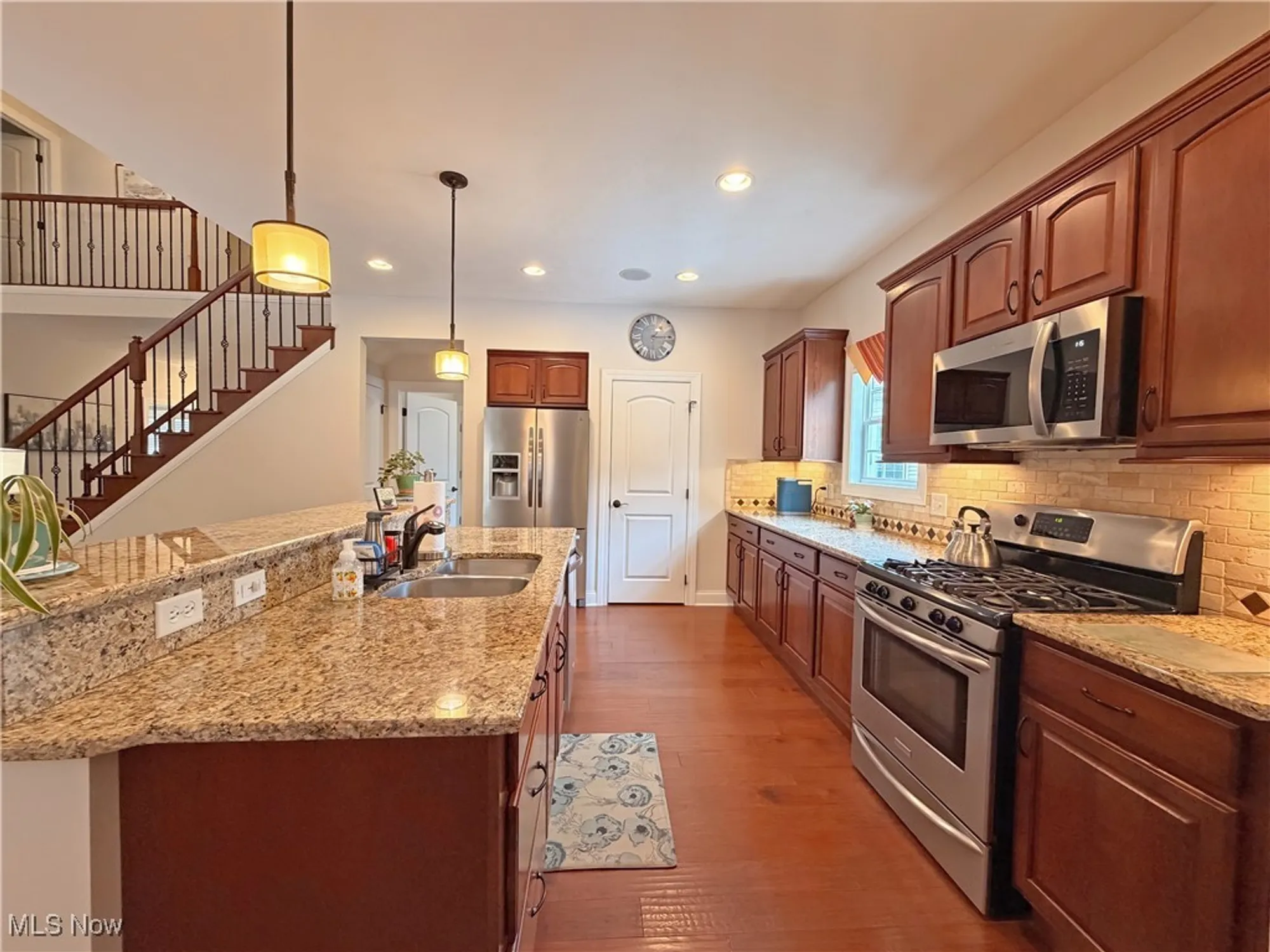 Property Slideshow image 6 of 23 | 8607 alexis dr, Macedonia, OH, 44056