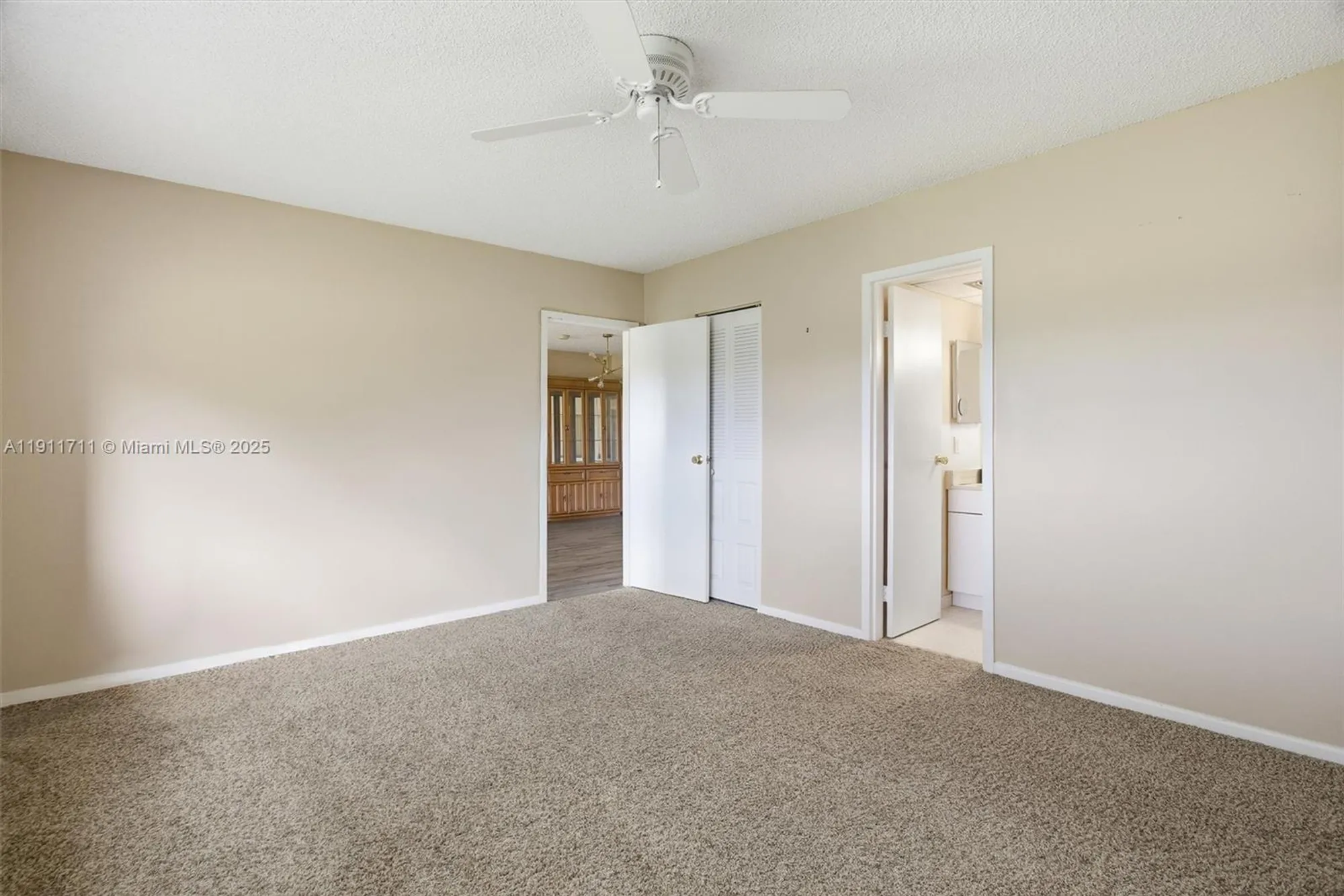 Property Slideshow image 18 of 34 | 1035 country club dr 208, Margate, FL, 33063