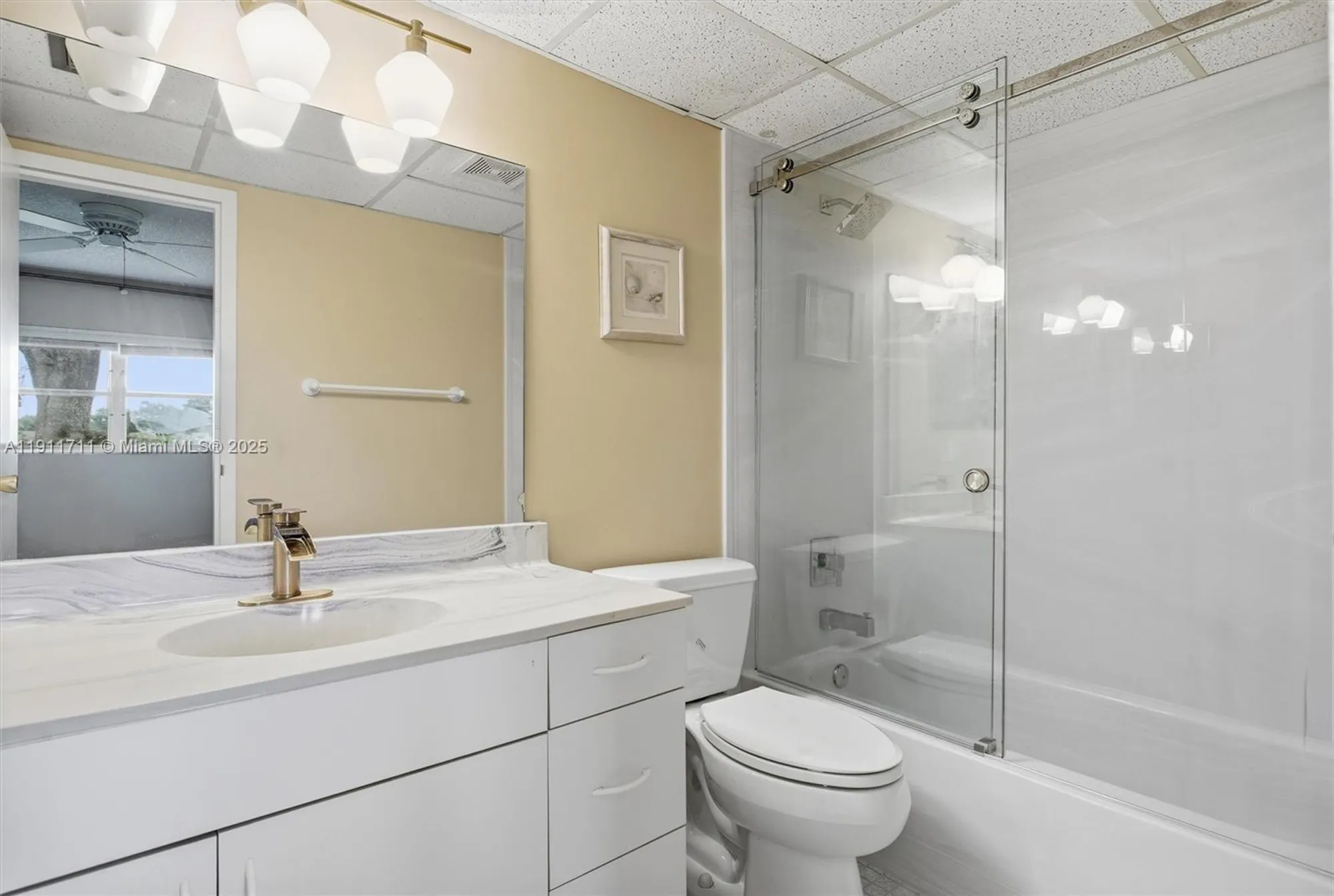 Property Slideshow image 19 of 34 | 1035 country club dr 208, Margate, FL, 33063