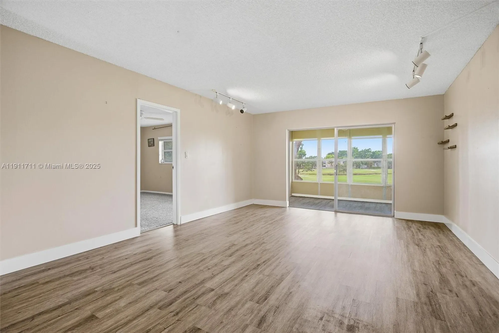 Property Slideshow image 8 of 34 | 1035 country club dr 208, Margate, FL, 33063