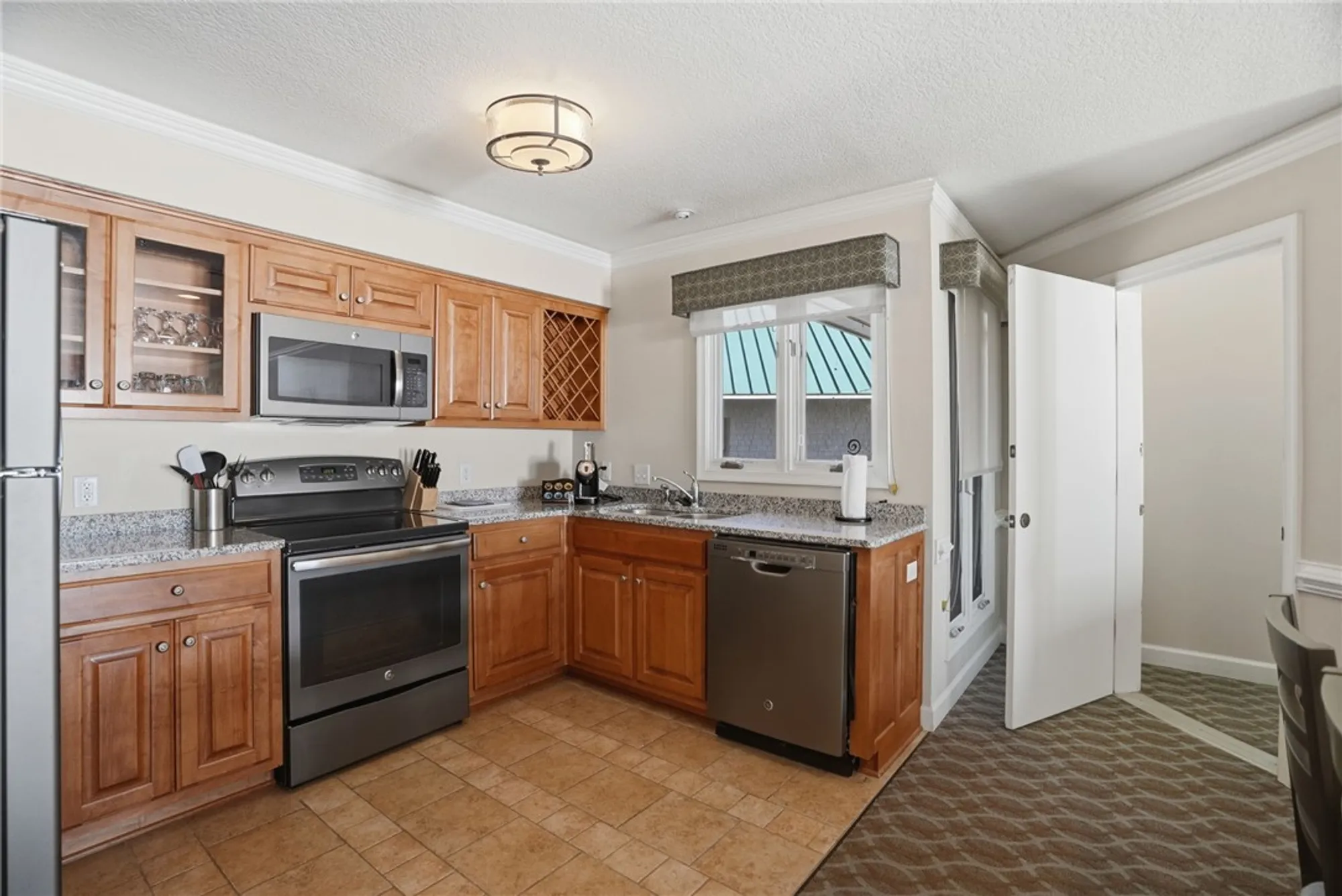 Property Slideshow image 10 of 40 | 513 richmonds ordinary, Williamsburg, VA, 23185