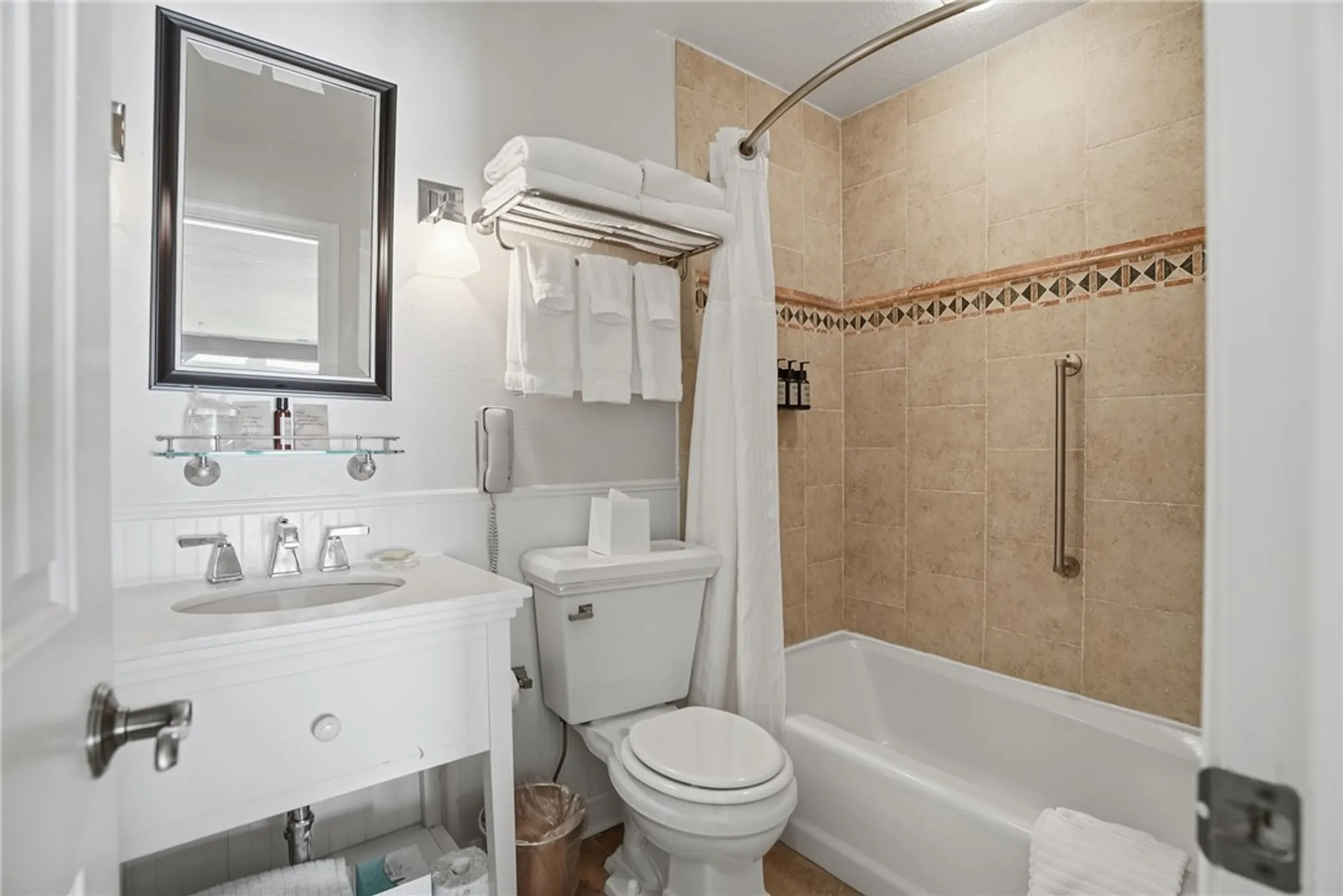 Property Slideshow image 23 of 40 | 513 richmonds ordinary, Williamsburg, VA, 23185