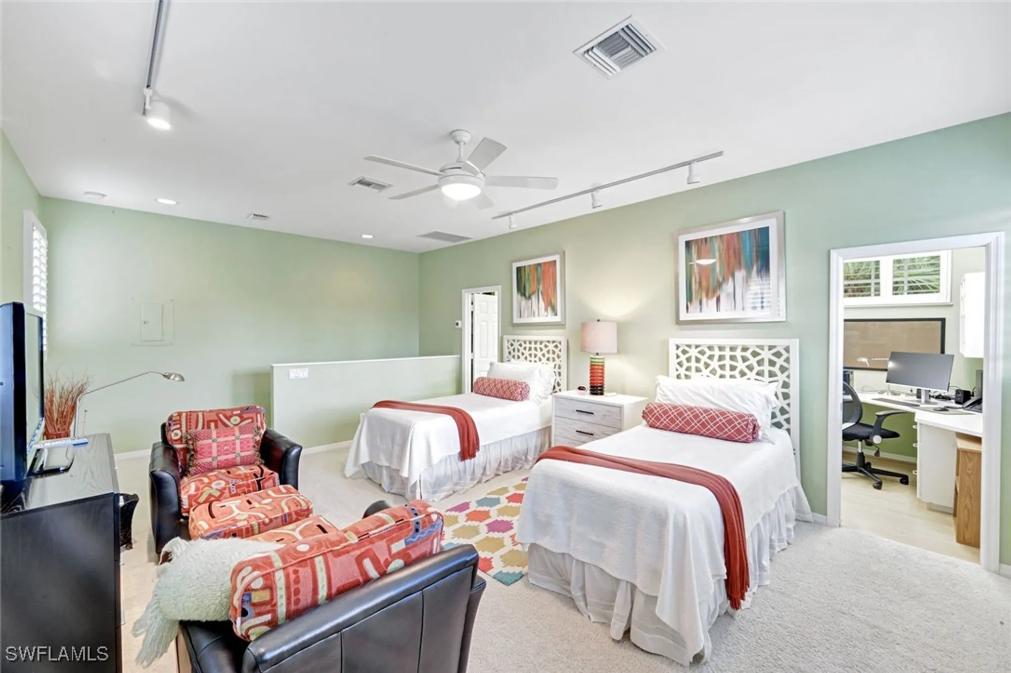 Property Slideshow image 28 of 50 | 3153 greenflower ct, Bonita Springs, FL, 34134