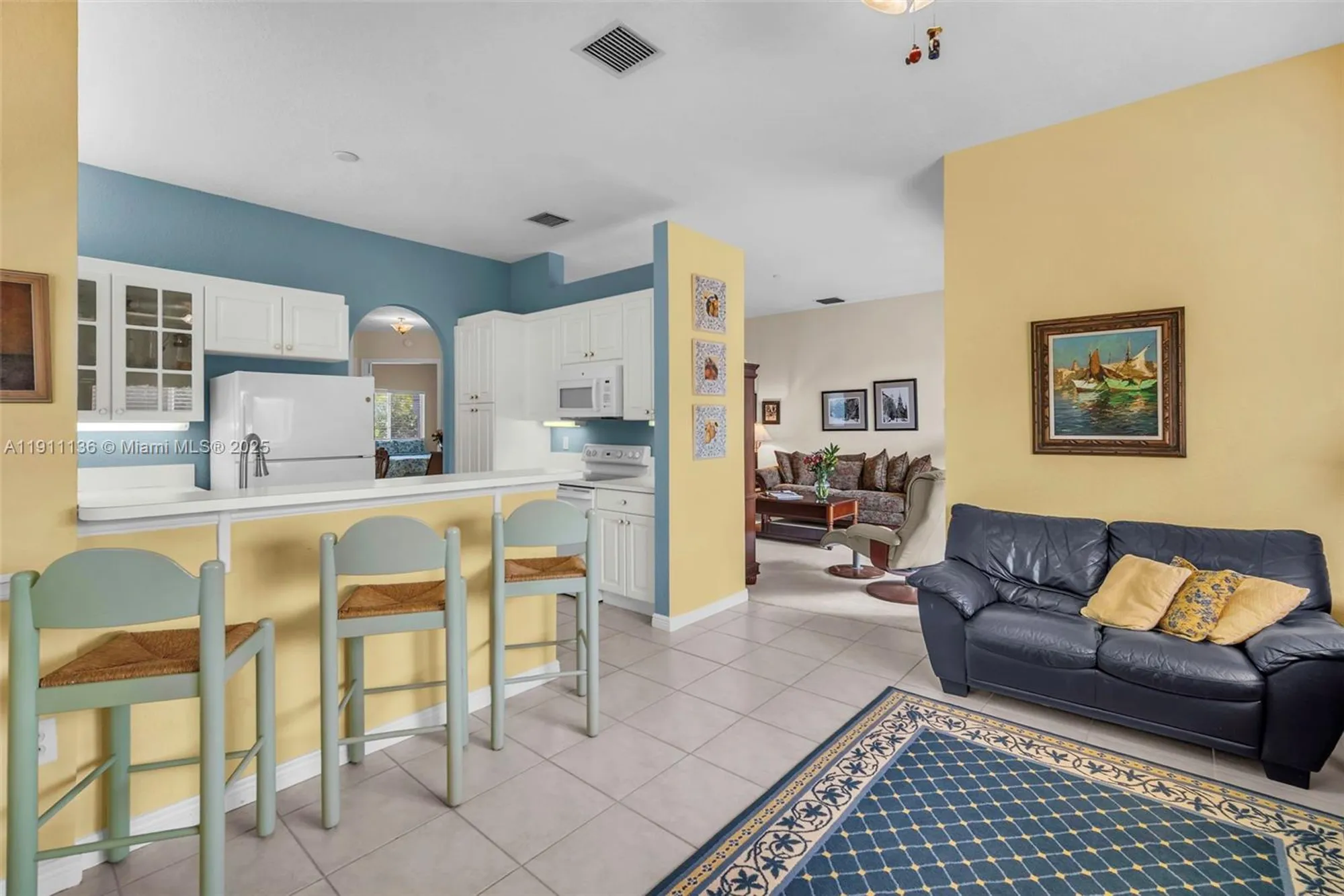 Property Slideshow image 11 of 55 | 7921 exeter blvd 202, Tamarac, FL, 33321