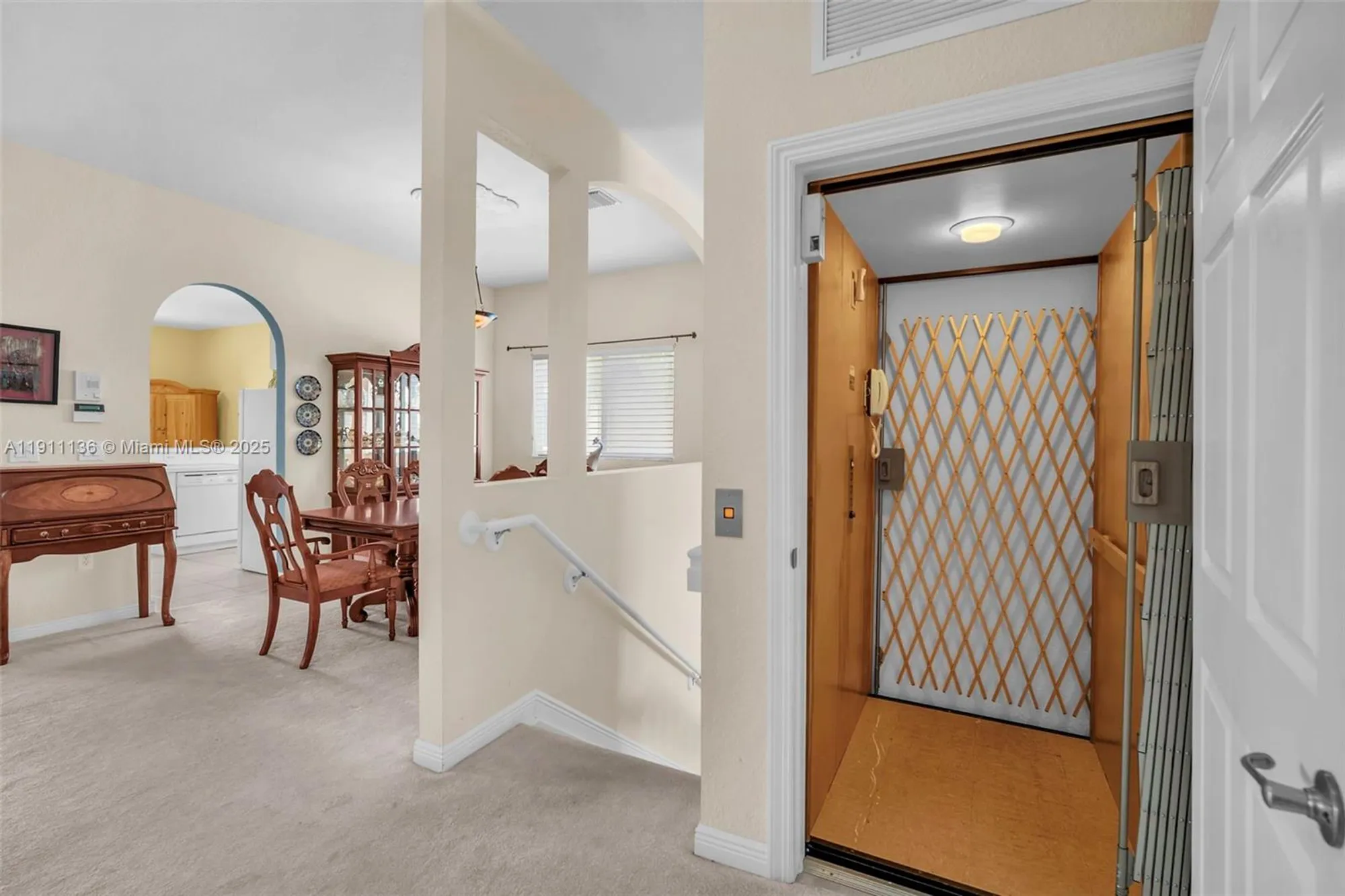 Property Slideshow image 21 of 55 | 7921 exeter blvd 202, Tamarac, FL, 33321