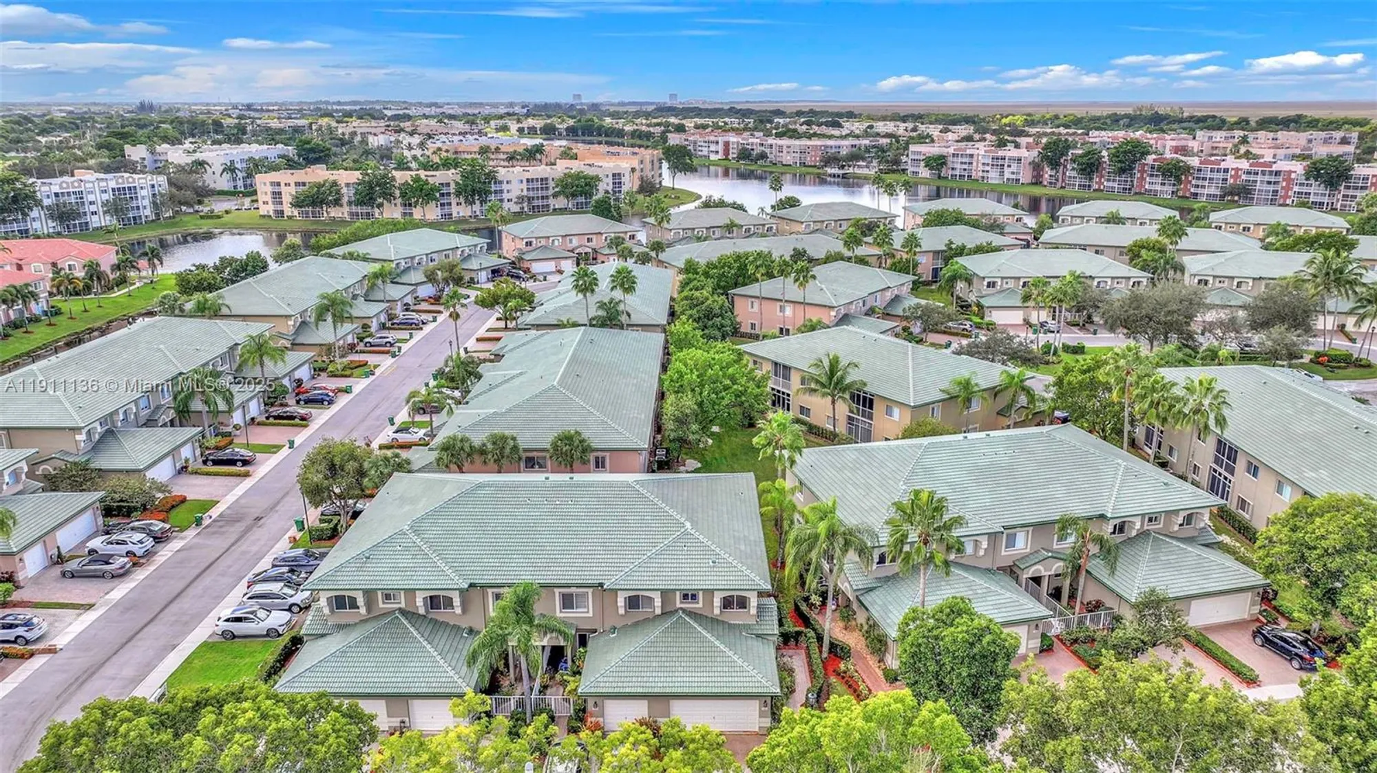 Property Slideshow image 34 of 55 | 7921 exeter blvd 202, Tamarac, FL, 33321