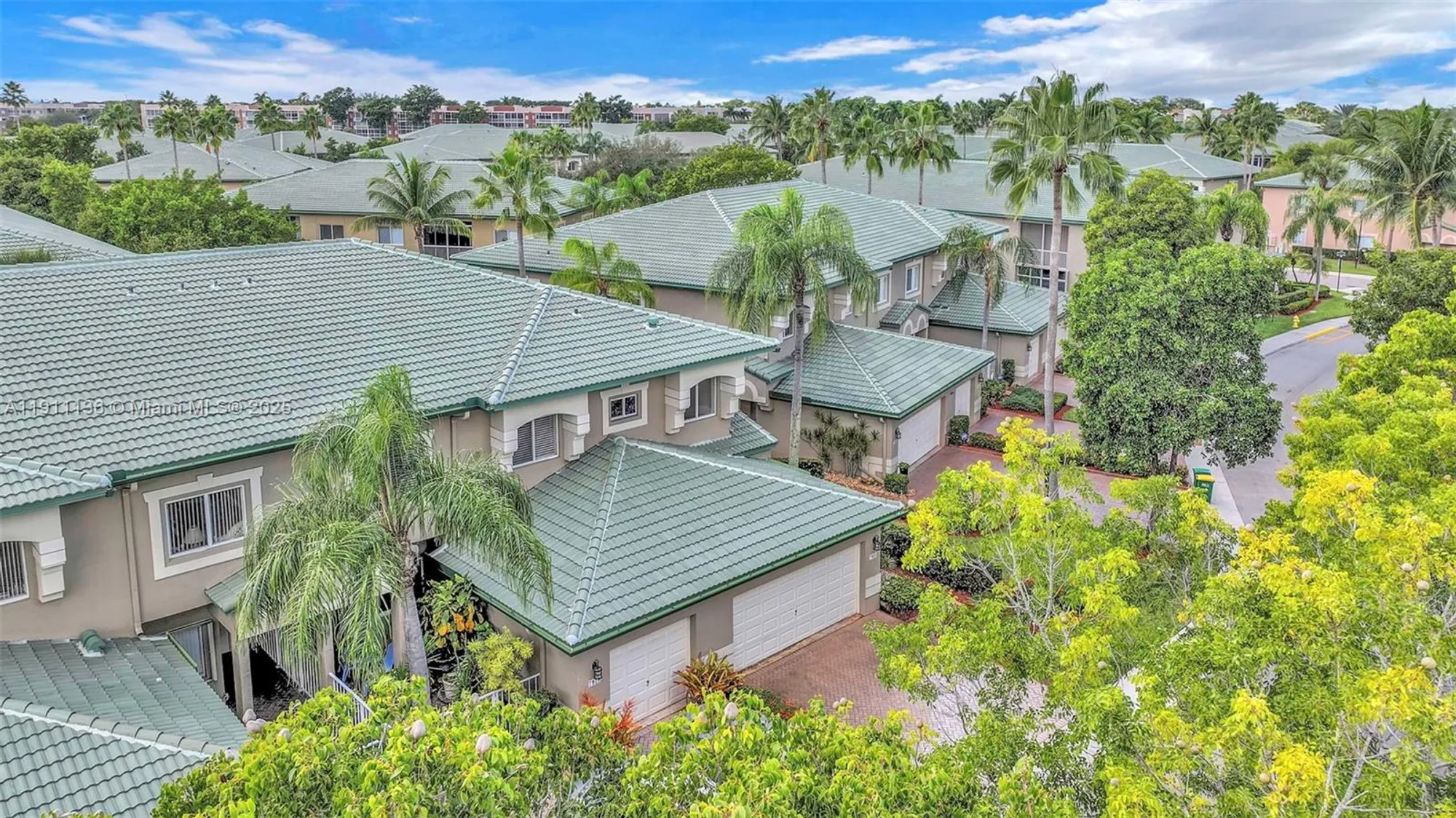 Property Slideshow image 35 of 55 | 7921 exeter blvd 202, Tamarac, FL, 33321