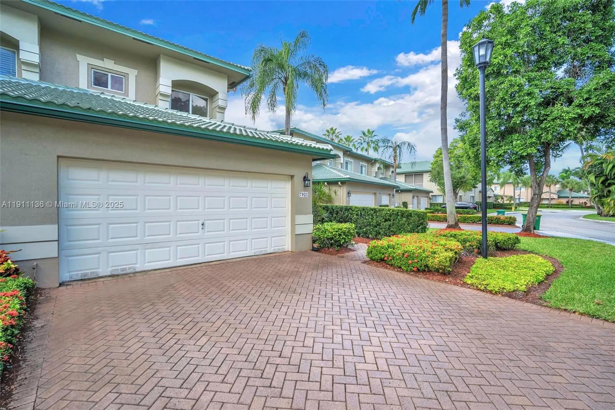 Property Slideshow image 46 of 55 | 7921 exeter blvd 202, Tamarac, FL, 33321