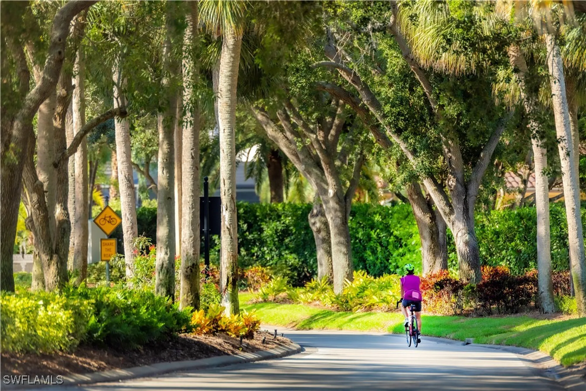 Property Slideshow image 20 of 32 | 790 willowbrook dr 307, Naples, FL, 34108