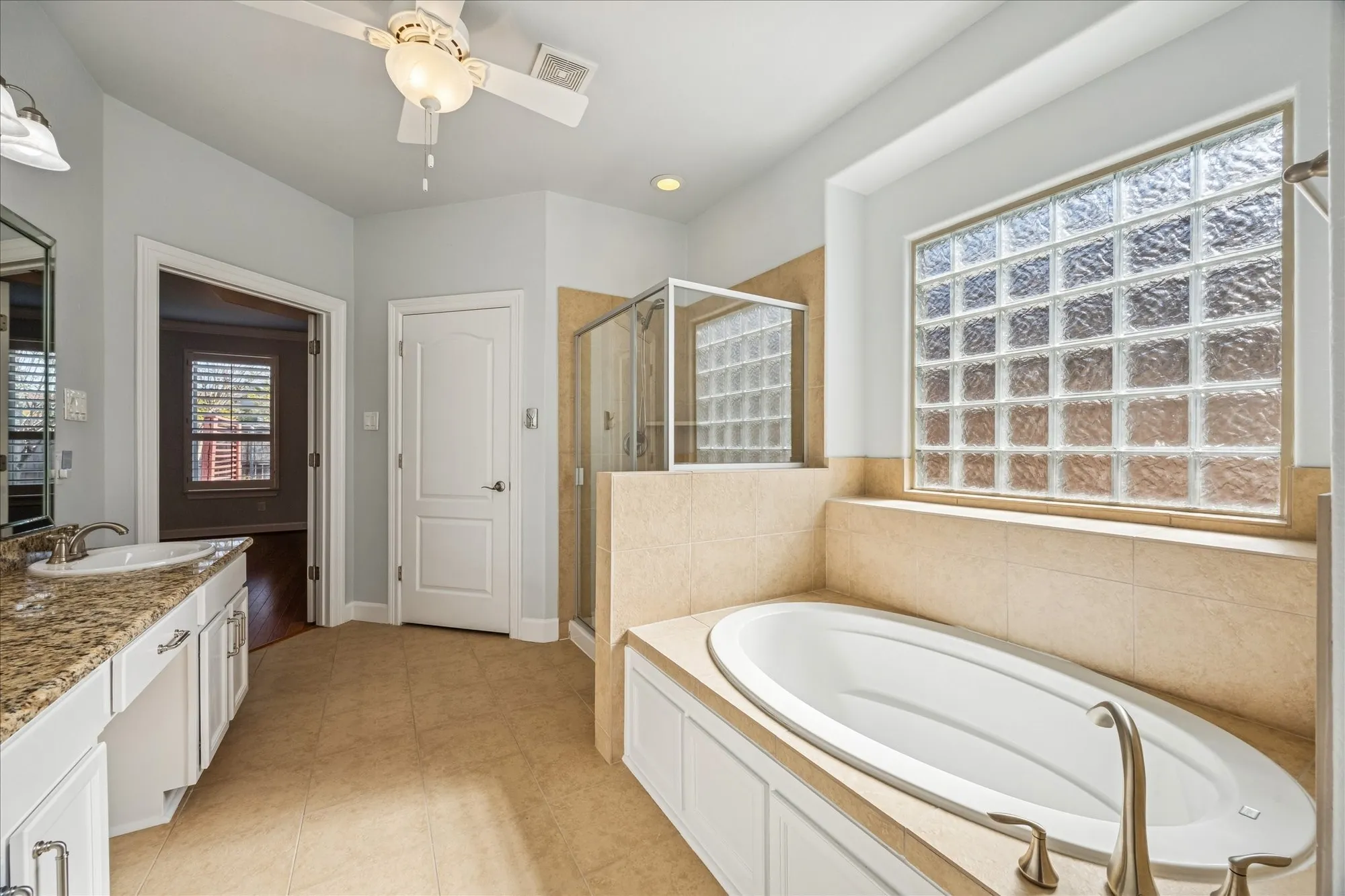 Property Slideshow image 14 of 26 | 1668 cecina st, League City, TX, 77573