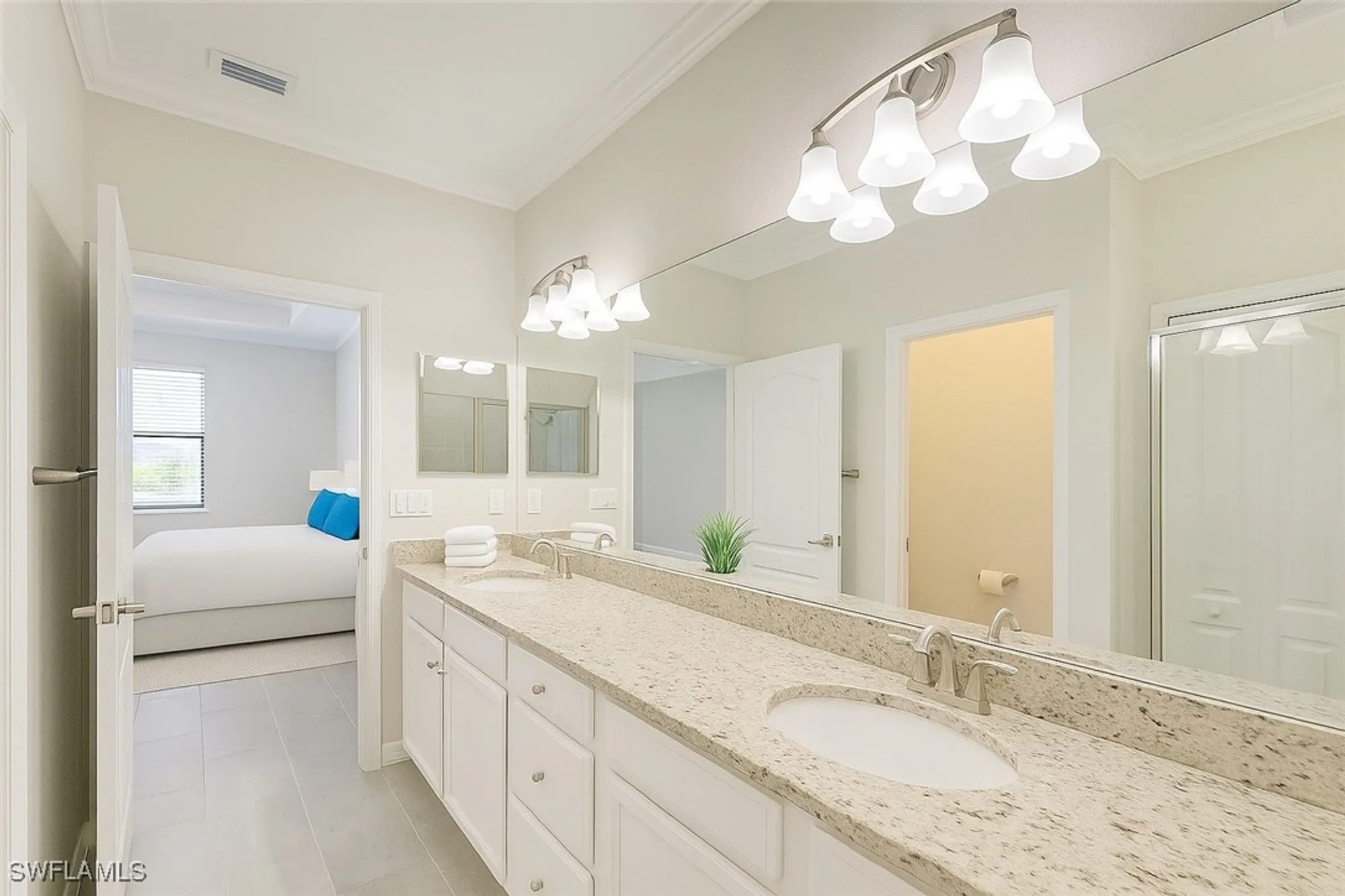 Property Slideshow image 12 of 30 | 17661 kinzie ln, Estero, FL, 33928