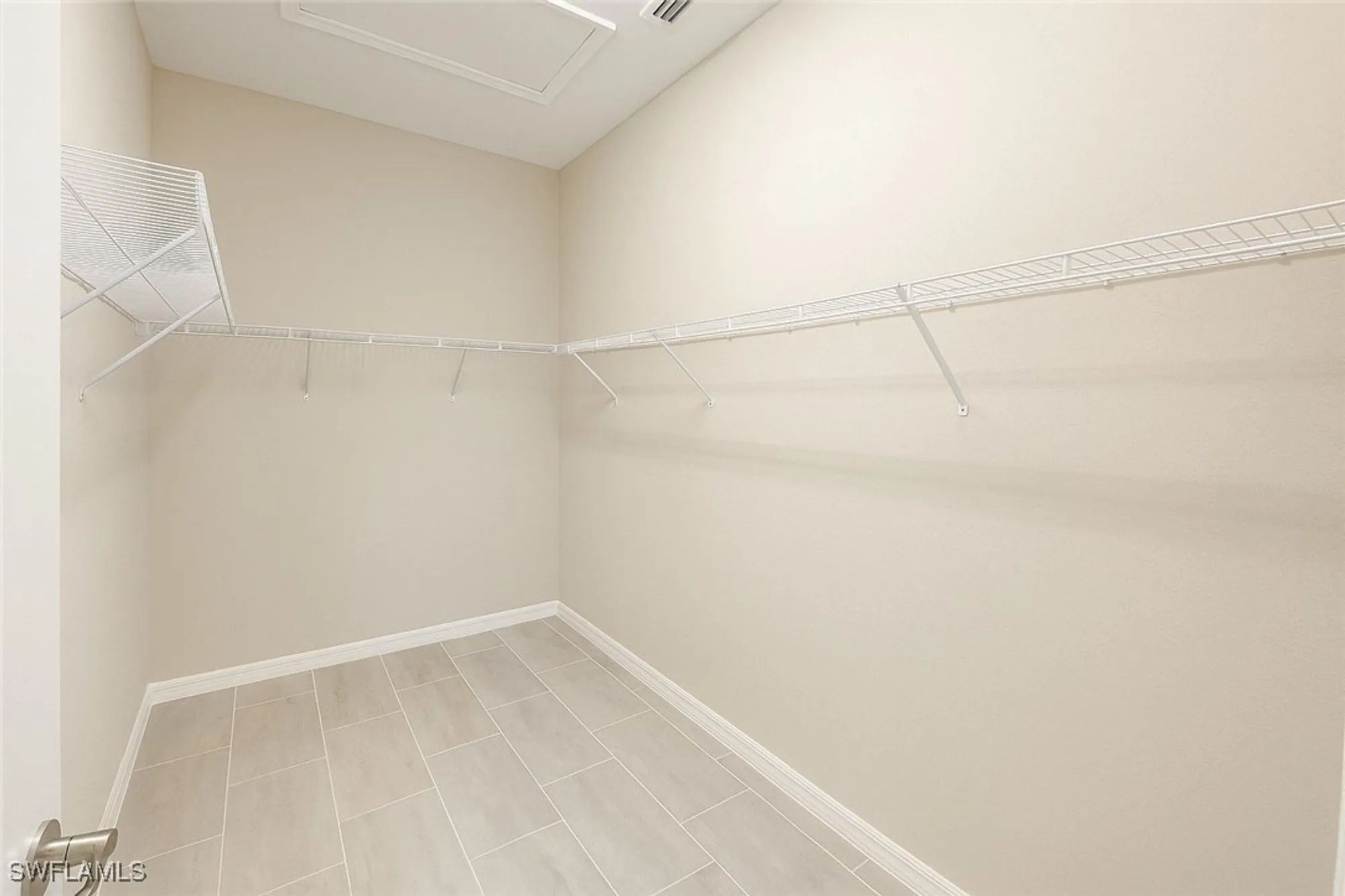 Property Slideshow image 13 of 30 | 17661 kinzie ln, Estero, FL, 33928