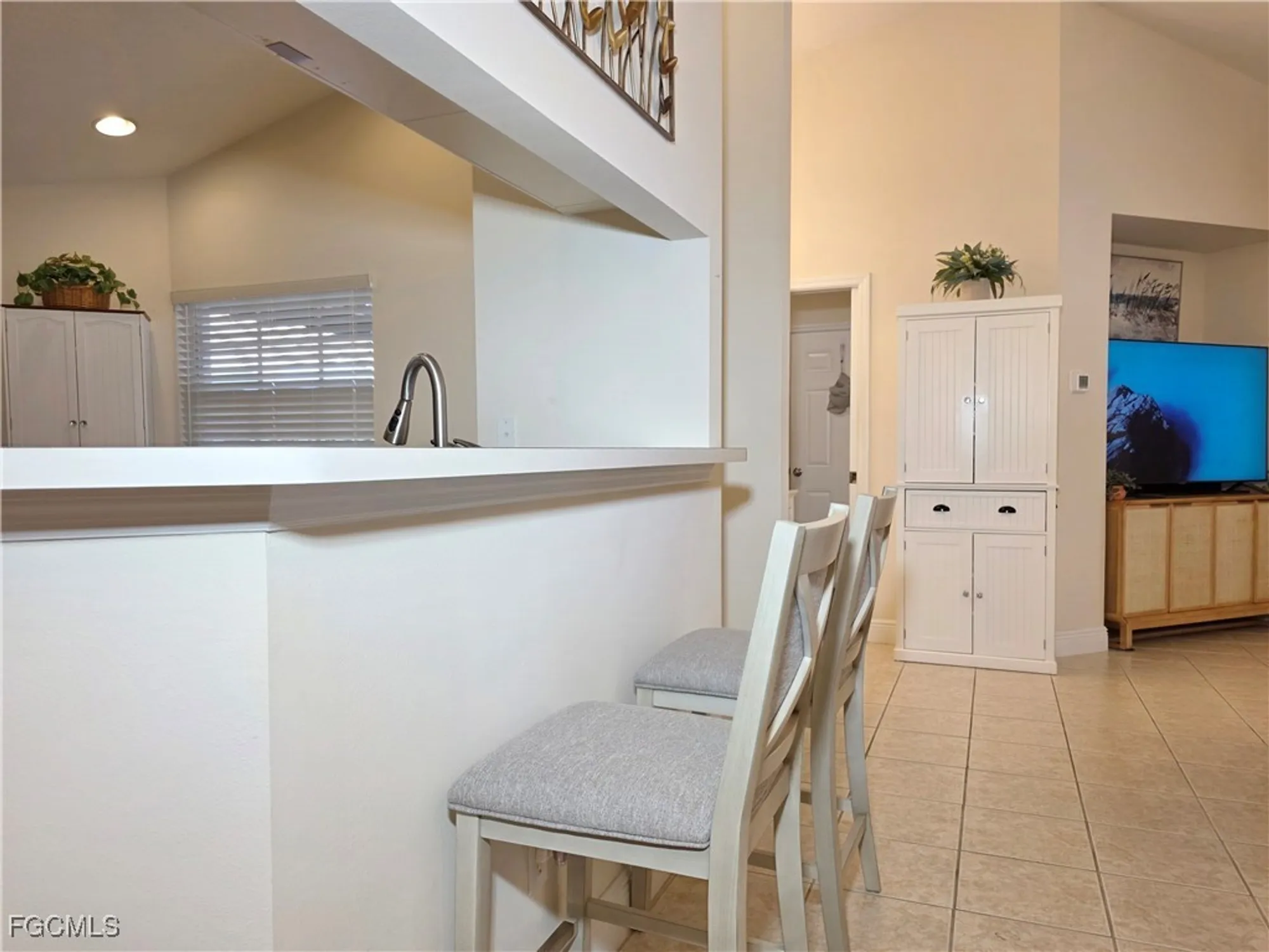 Property Slideshow image 11 of 36 | 2305 summersweet dr, Alva, FL, 33920