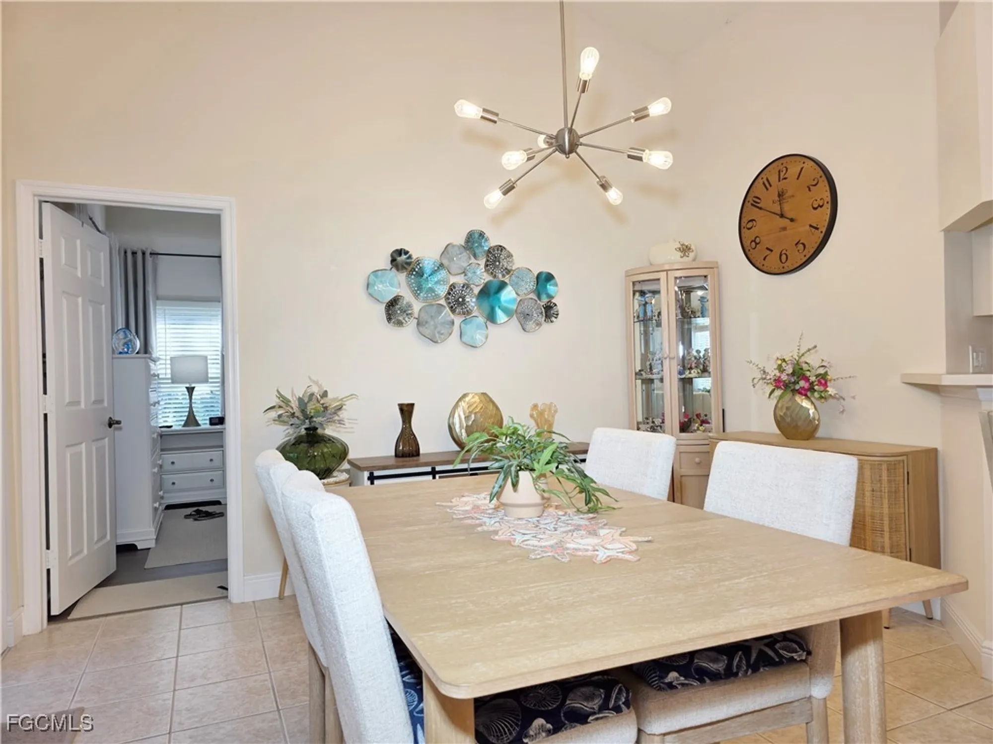 Property Slideshow image 13 of 36 | 2305 summersweet dr, Alva, FL, 33920
