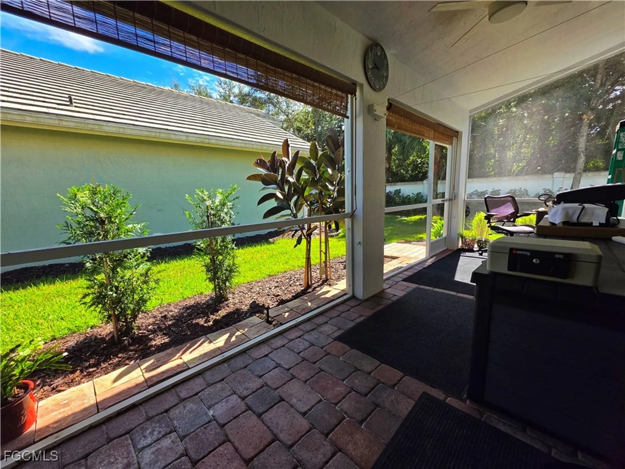 Property Slideshow image 24 of 36 | 2305 summersweet dr, Alva, FL, 33920