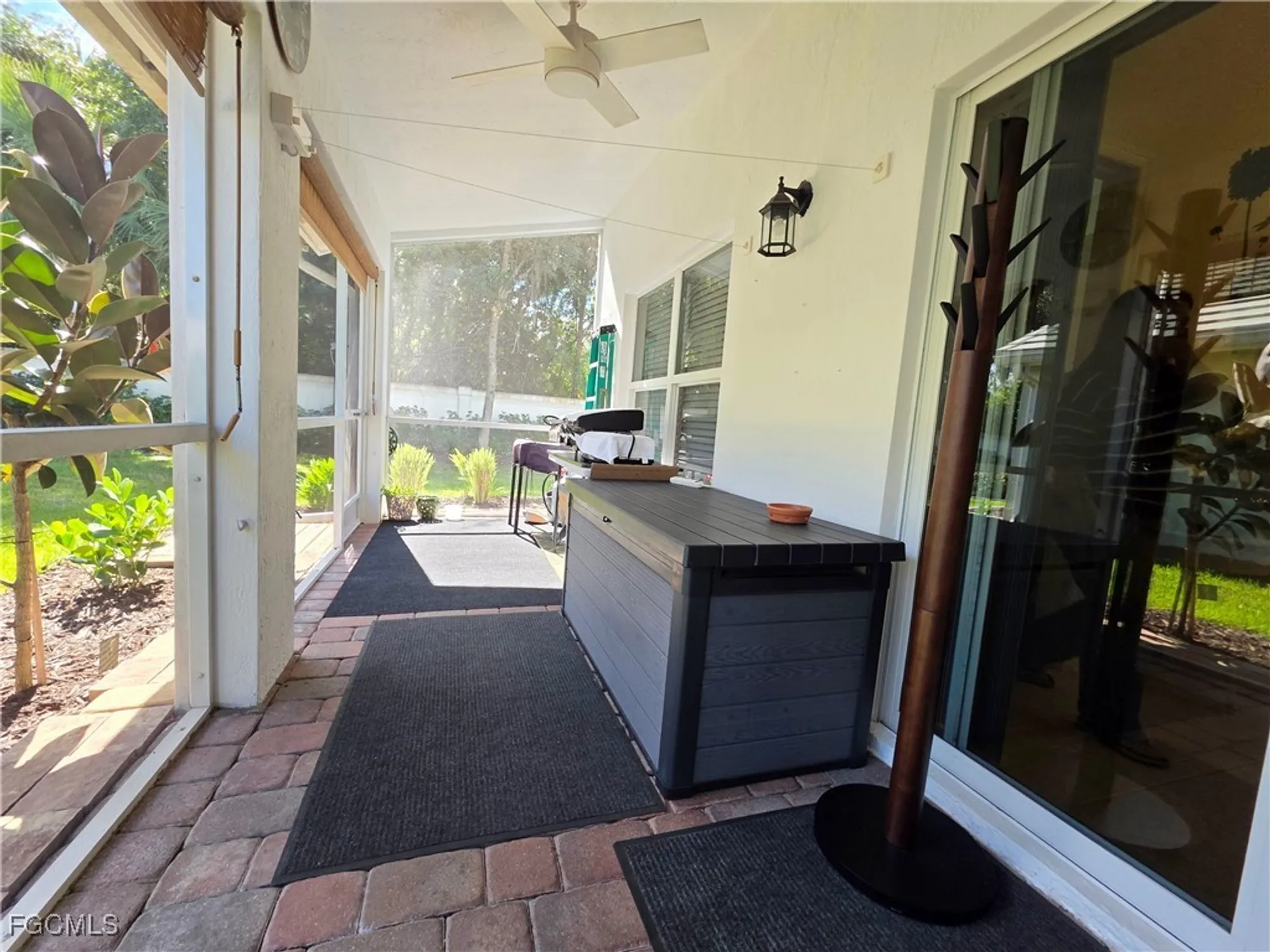 Property Slideshow image 25 of 36 | 2305 summersweet dr, Alva, FL, 33920