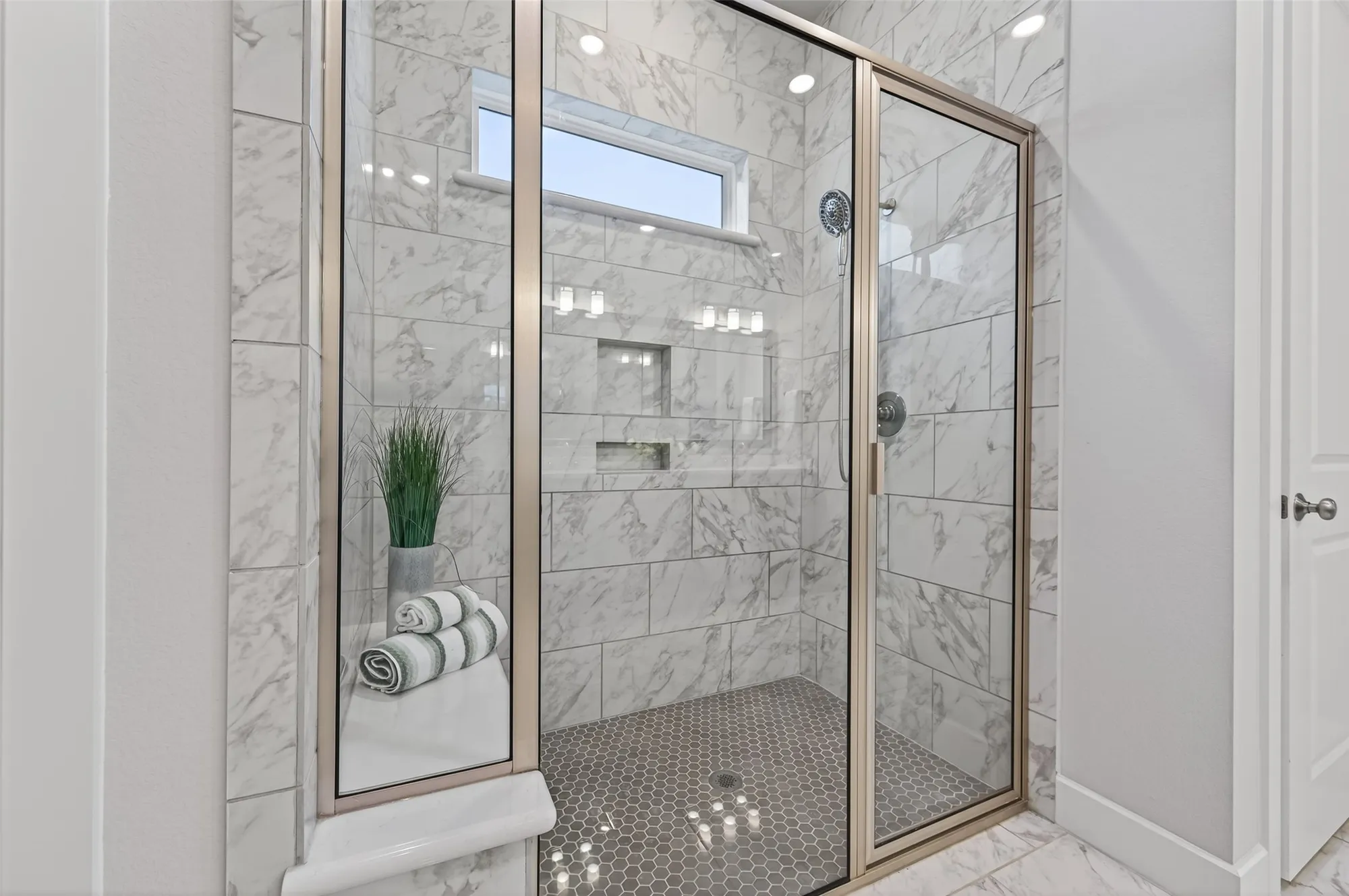 Property Slideshow image 20 of 41 | 28939 shady grove ln, Fulshear, TX, 77441